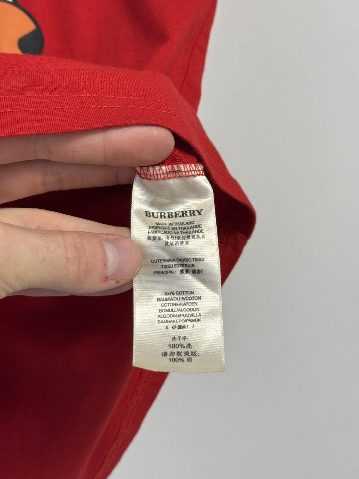 Burberry Burberry T-Shirt Luxury Reb teddy bear Size US S / EU 44-46 / 1 - 9 Thumbnail