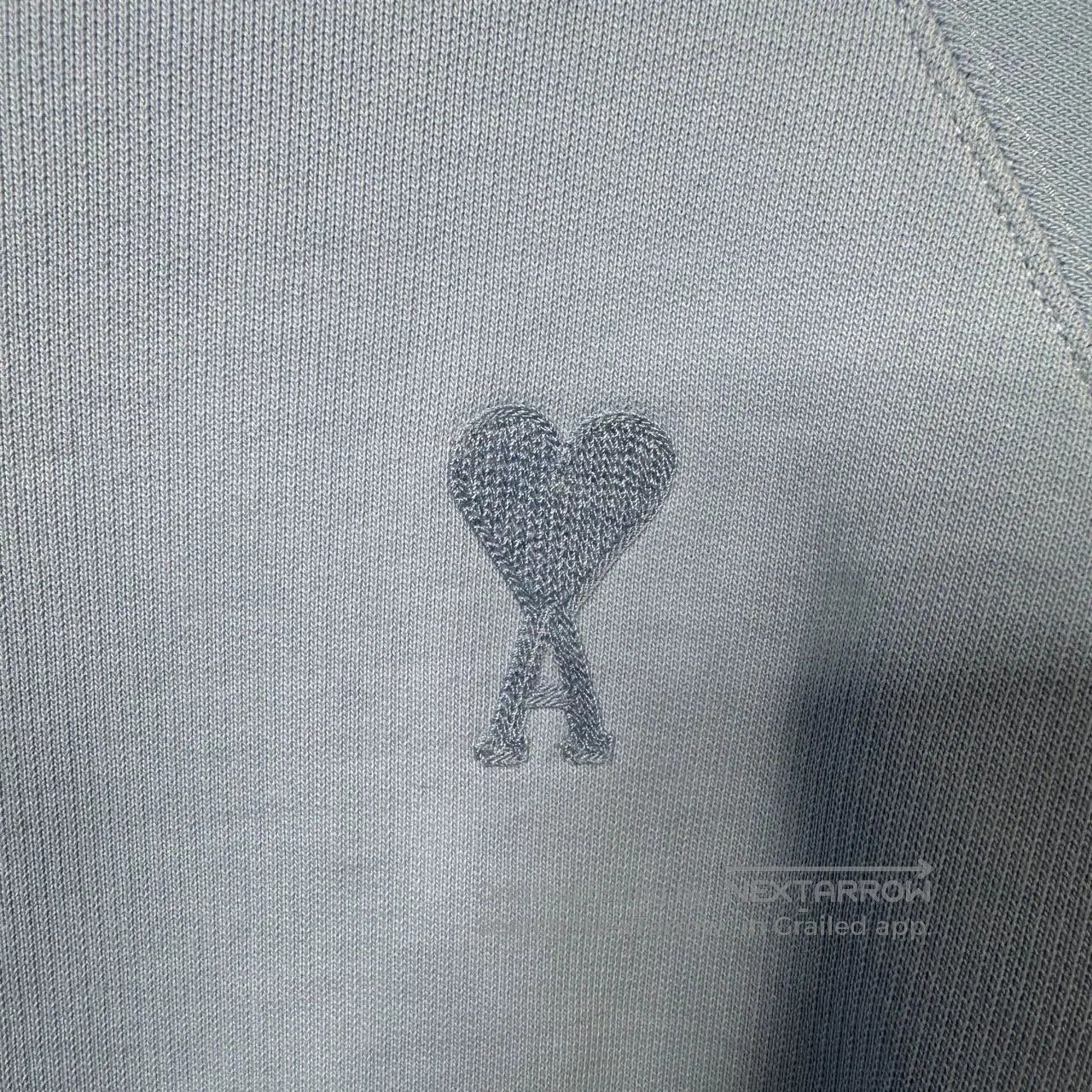AMI sky blue heart embroidered sweatshirt unisex. Size US XL / EU 56 / 4 - 3 Thumbnail