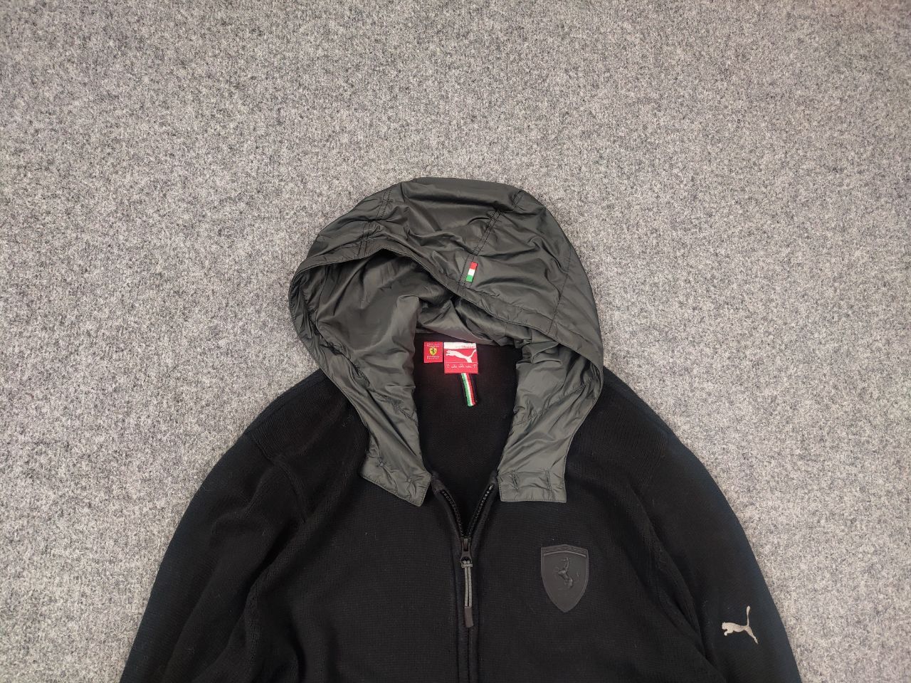 Ferrari × Puma Puma x Ferrari Logo Black Zip hoodie Knit Jacket Vintage Size US L / EU 52-54 / 3 - 4 Thumbnail