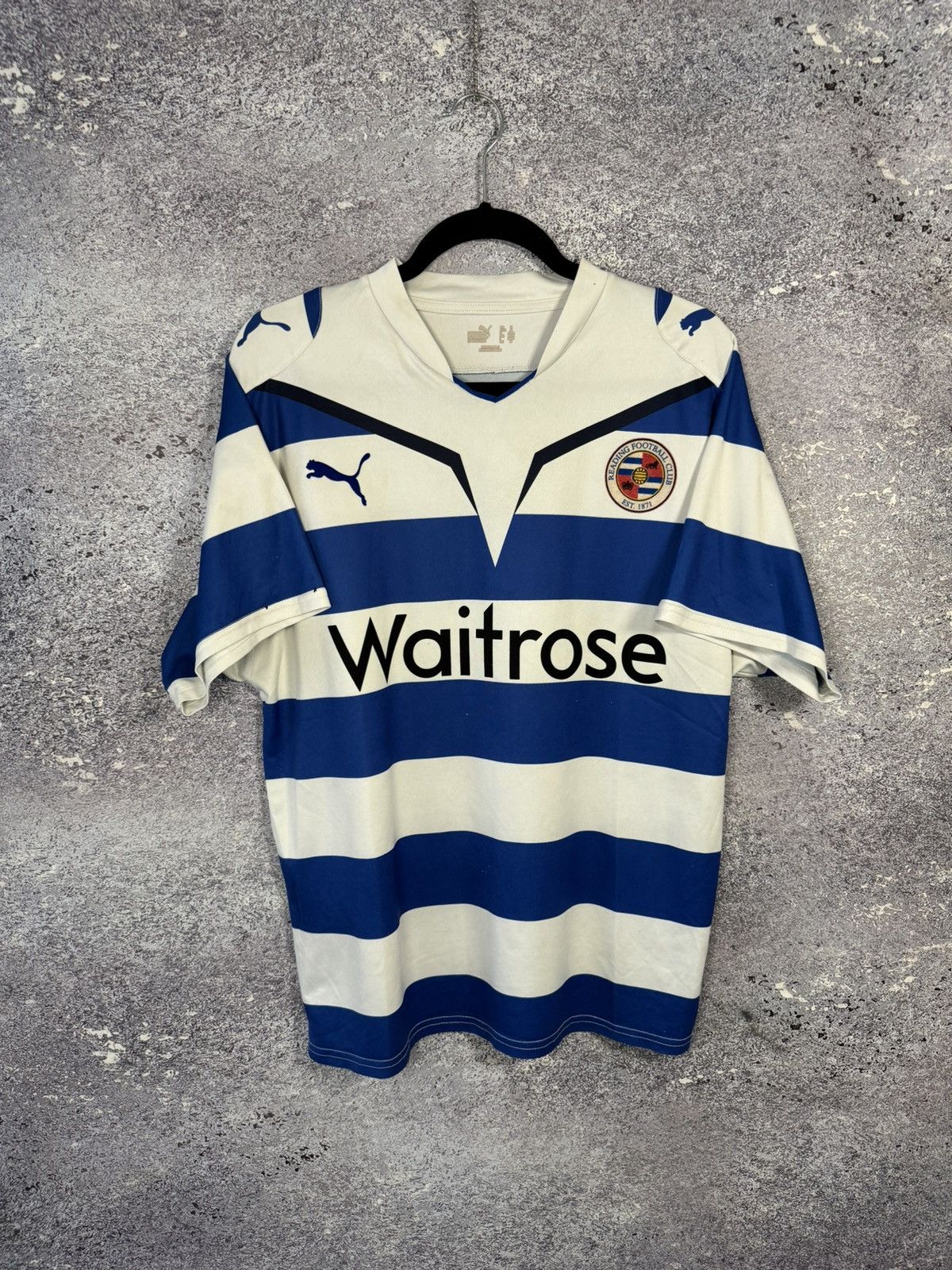 Puma × Vintage Vintage Reading 2009/10 Puma Soccer Jersey y2k blokcore Size US M / EU 48-50 / 2 - 1 Thumbnail