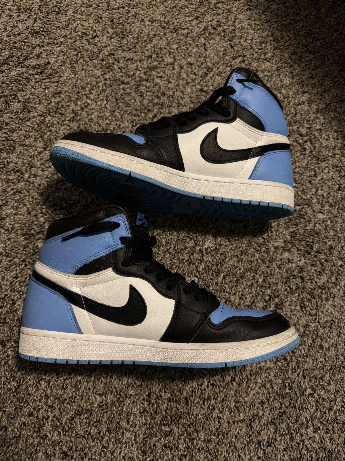 Jordan Brand Jordan 1 UNC Toe Size US 8.5 / EU 41-42 - 3 Thumbnail