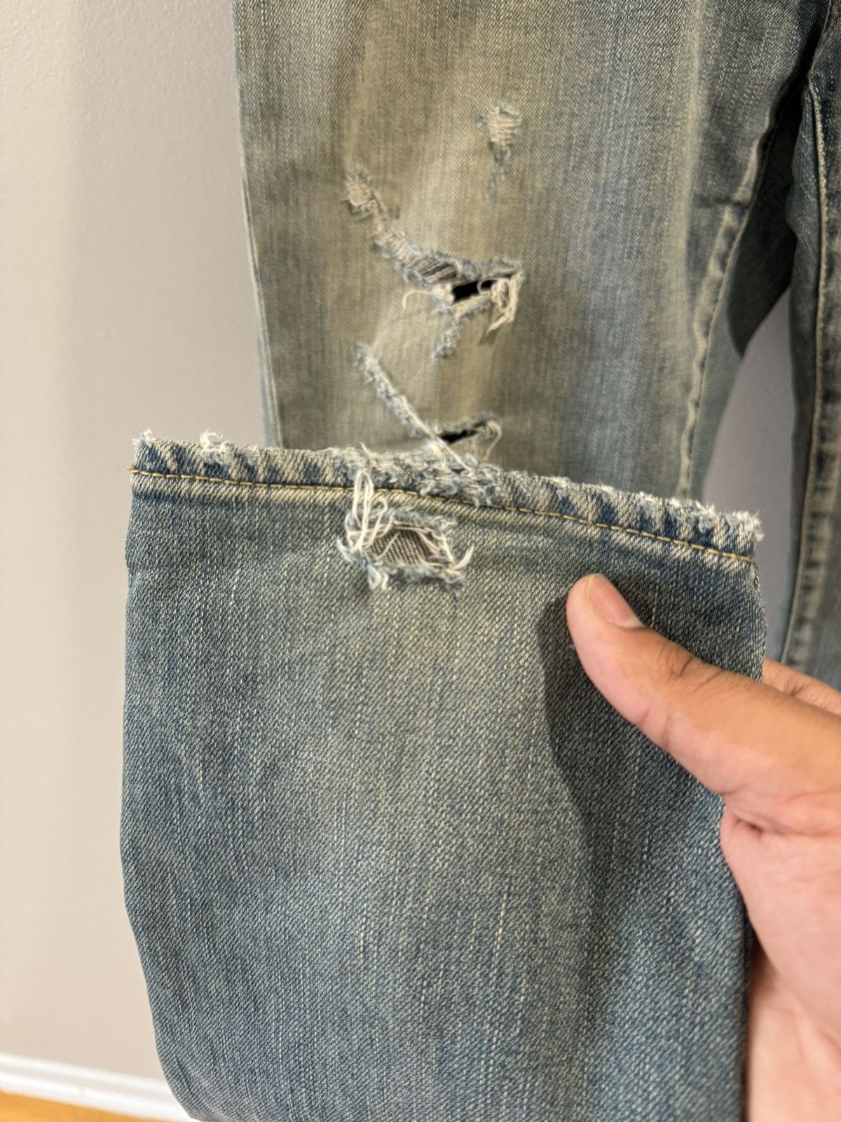 Saint laurent trash denim sales