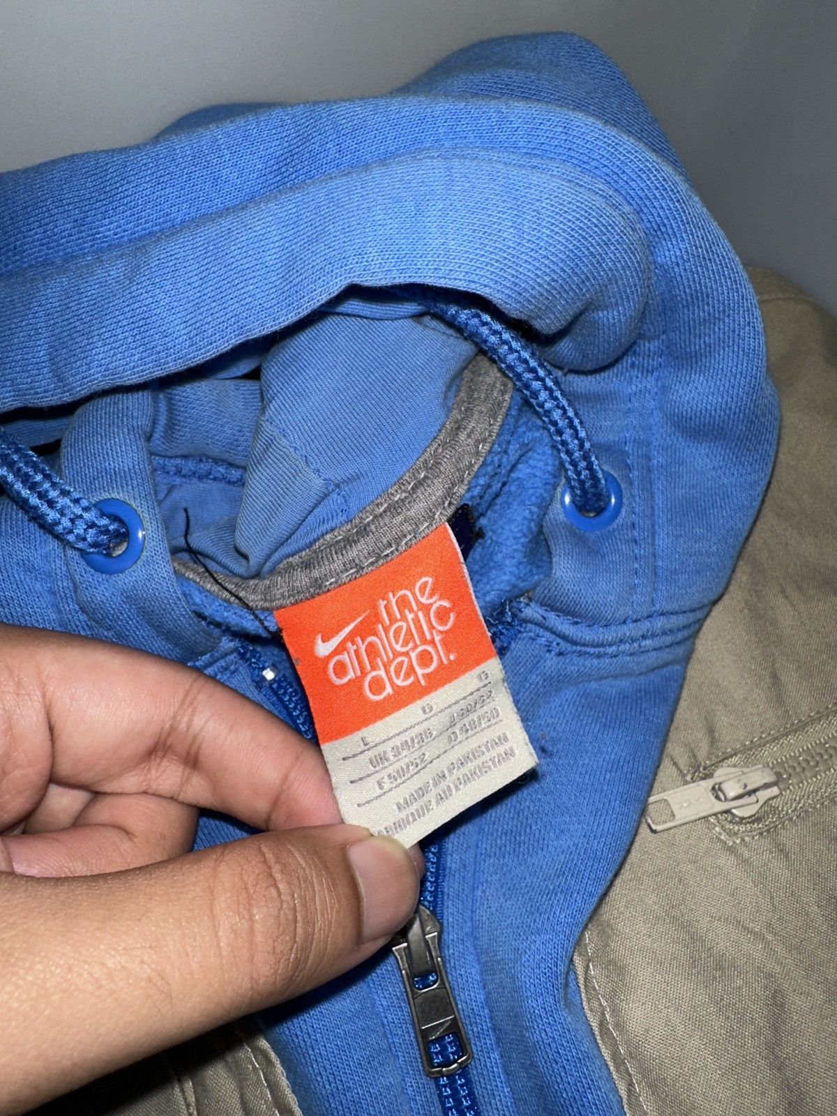 Nike Nike Blue 2Tone Vest edition “Mills” 593 Reworked Hoodie Size US XL / EU 56 / 4 - 9 Thumbnail