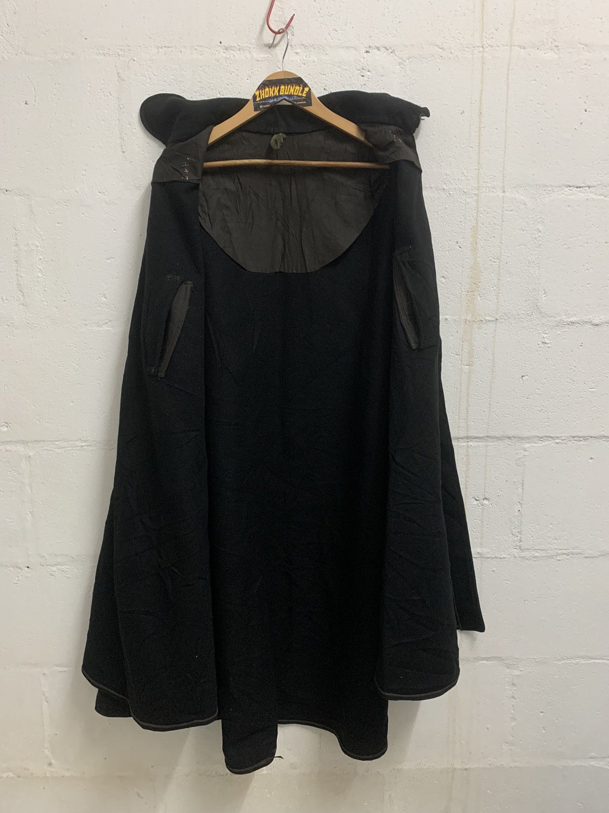Japanese Brand Vintage Cape Black Wool Size US XL / EU 56 / 4 - 3 Thumbnail