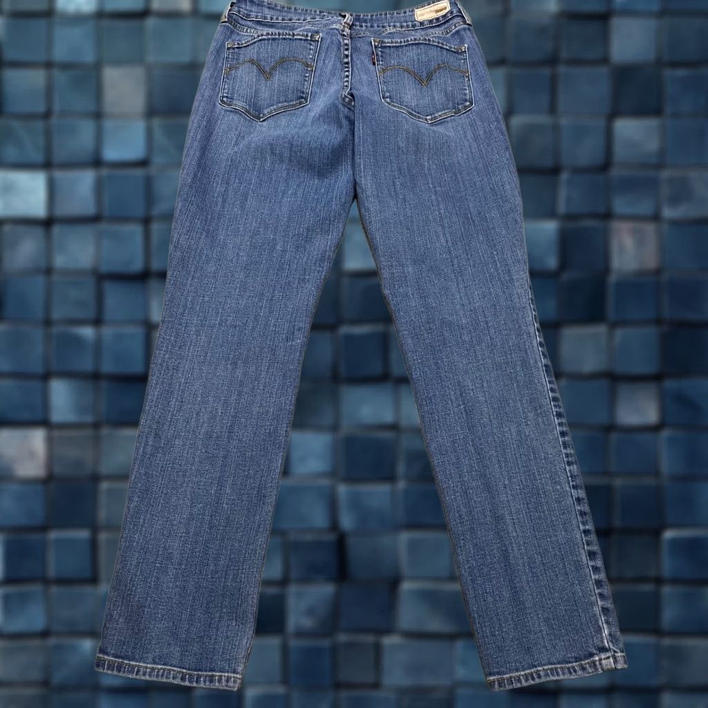 Levi's Levi's Jeans Blue Denim Medium Wash Low Rise Skinny 28 Regular Womens Pants 5-Pocket Design Stretch Size 28" / US 6 / IT 42 - 1 Thumbnail