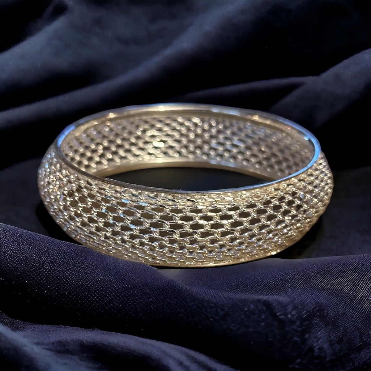 Other Silver tone mesh bangle bracelet Size ONE SIZE - 1 Thumbnail