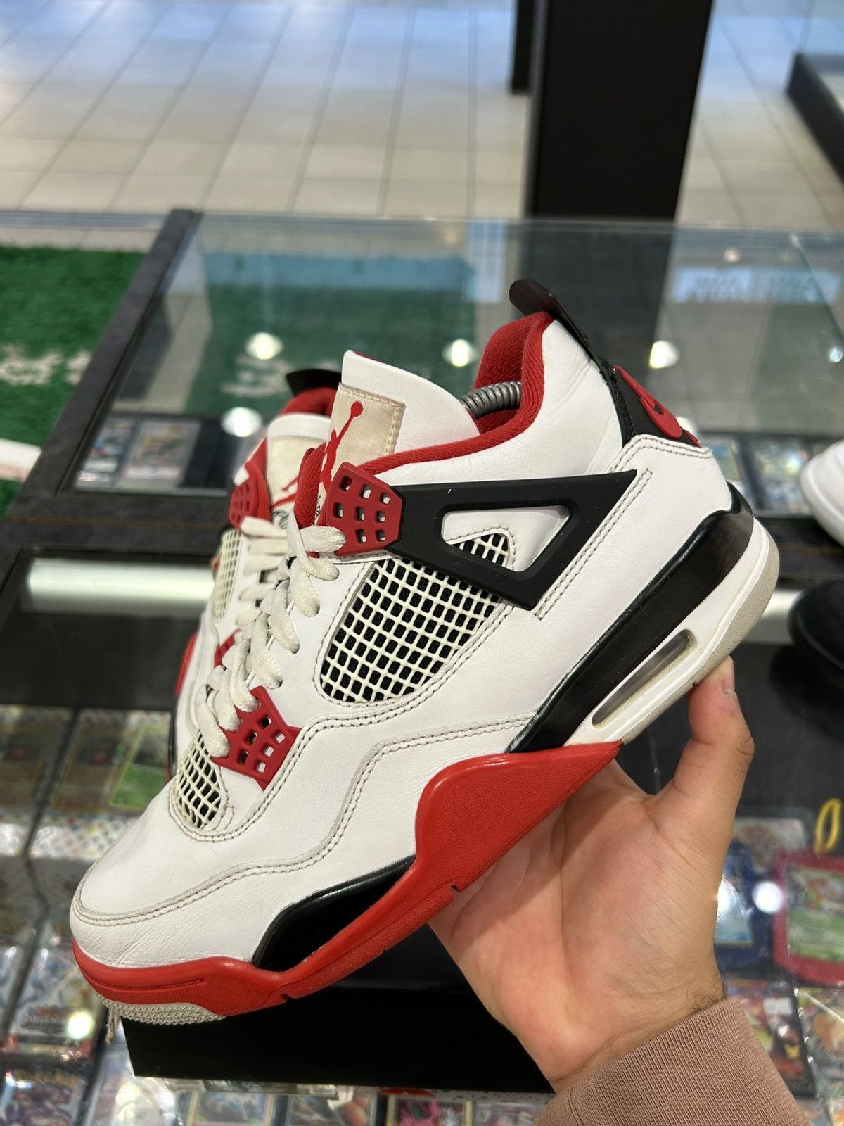 Jordan Brand Jordan 4 fire red 2020 Size US 8.5 / EU 41-42 - 2 Thumbnail