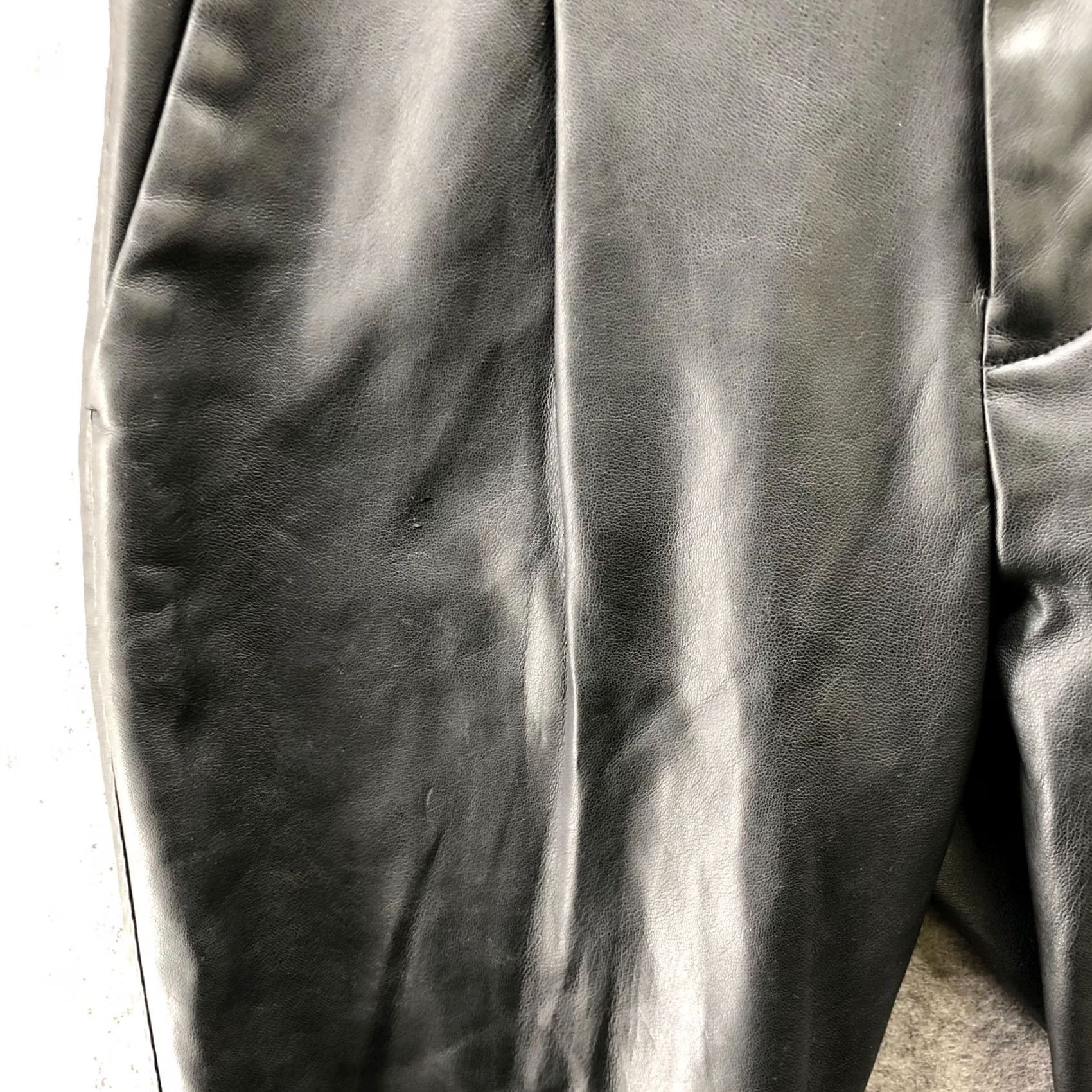 Zara Zara Womens S Black Faux Leather Pleated Front Pants Tapered Leg High Rise Pants Size 28" / US 6 / IT 42 - 4 Thumbnail