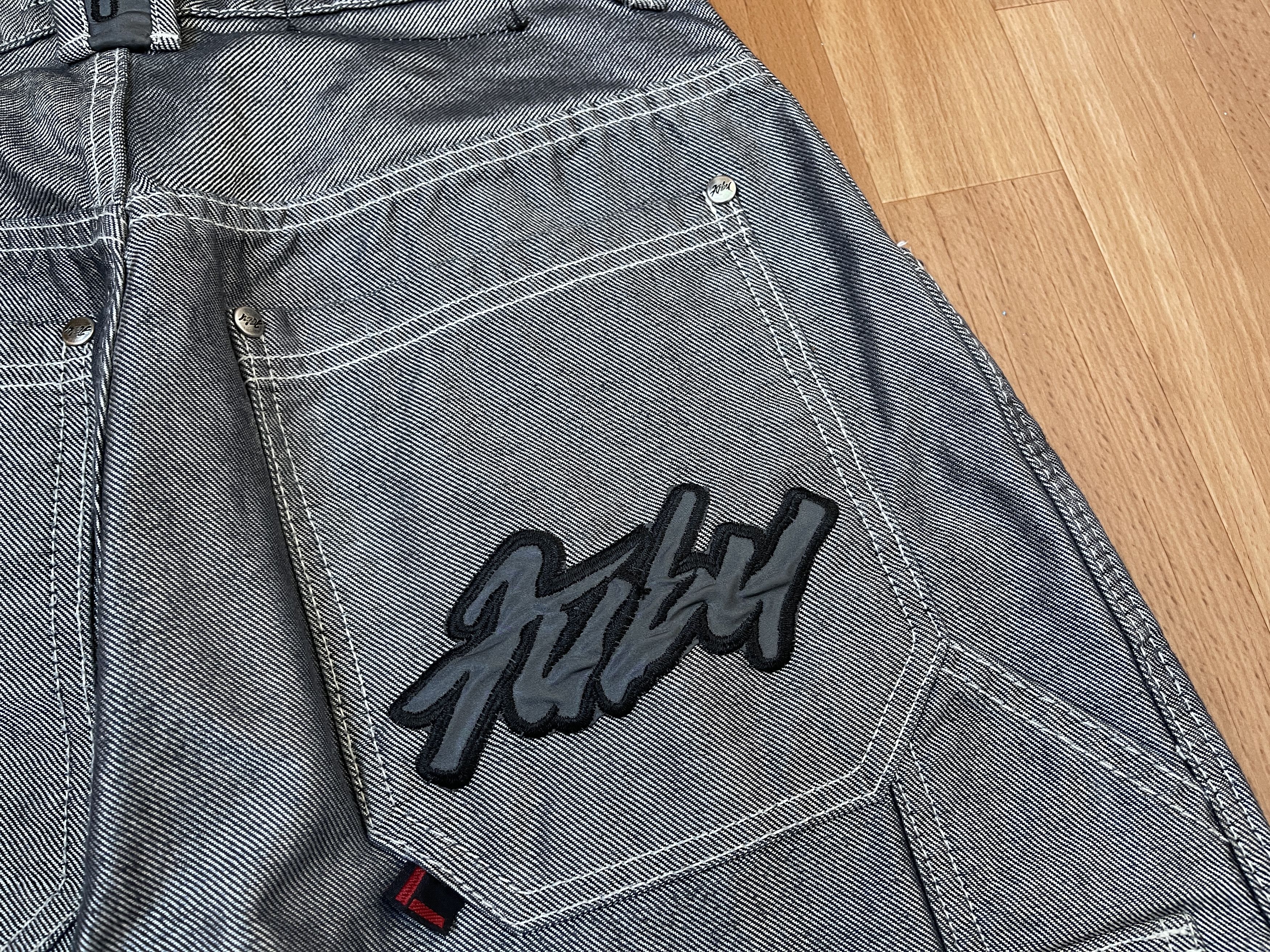 Fubu FUBU jeans shiny vintage baggy jeans silver metallic size 28 Size US 28 / EU 44 - 8 Thumbnail