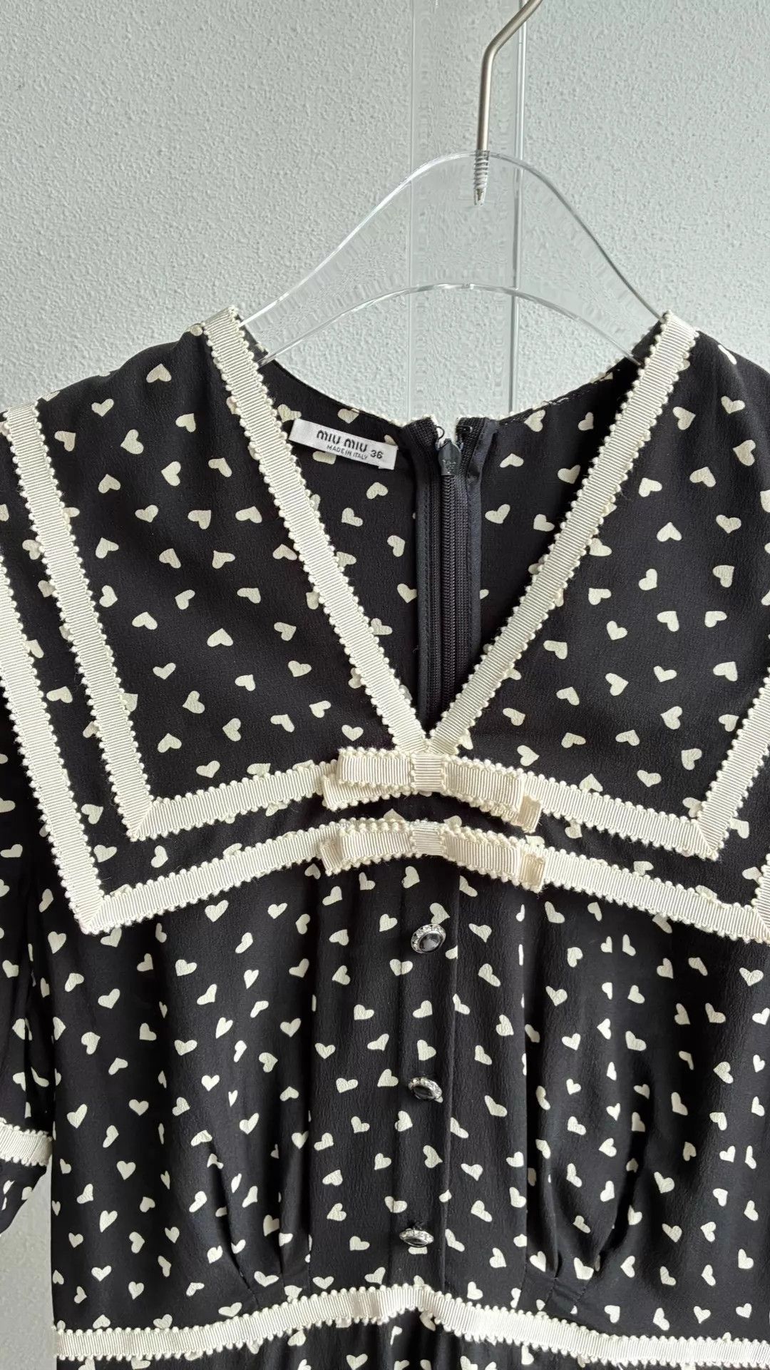 Miu Miu MIU MIU Black Heart Print Silk Navy Collar Dress Size XS / US 0-2 / IT 36-38 - 3 Thumbnail
