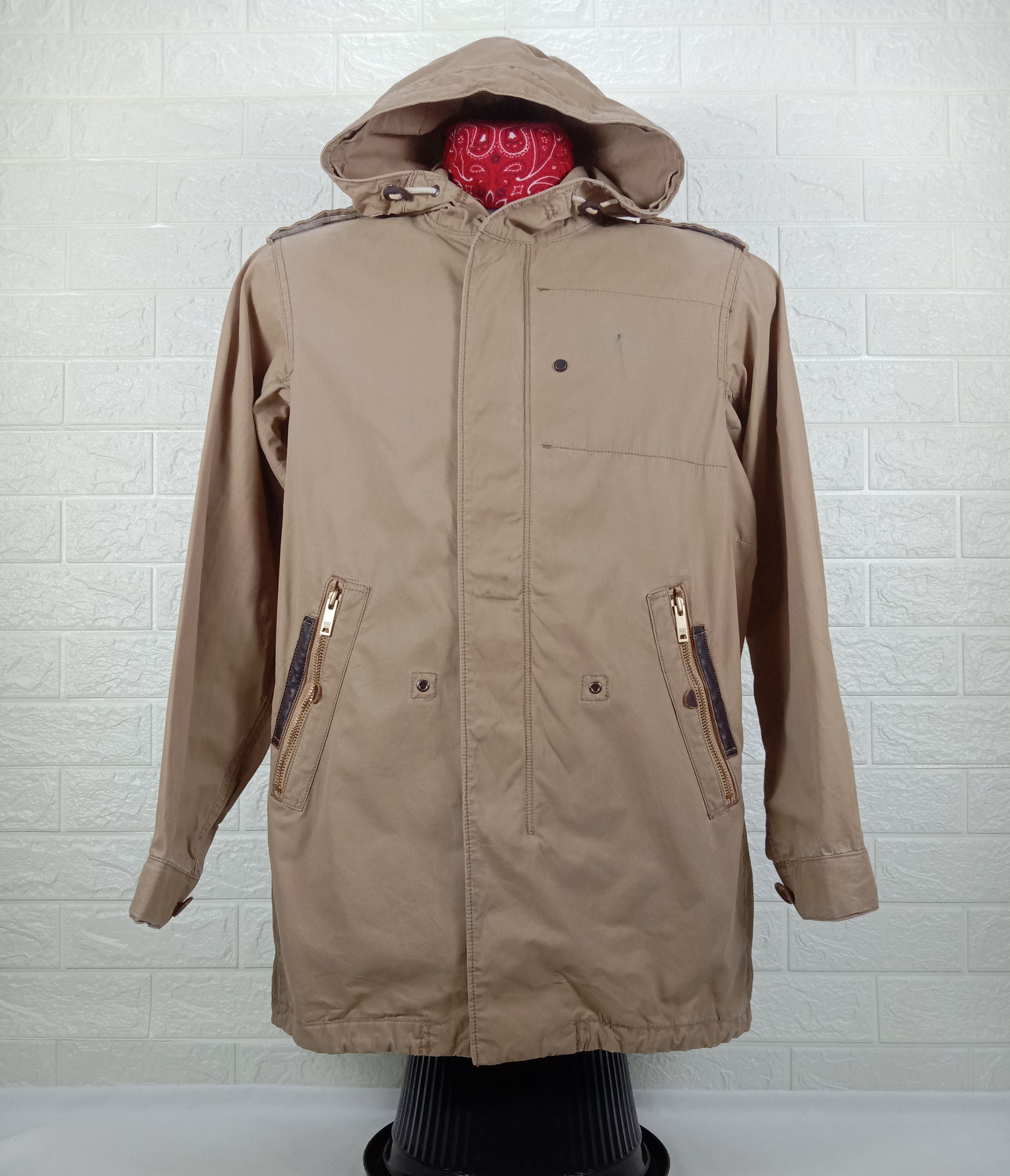 Vintage R.Newbold The British Isles Hoodie Jacket