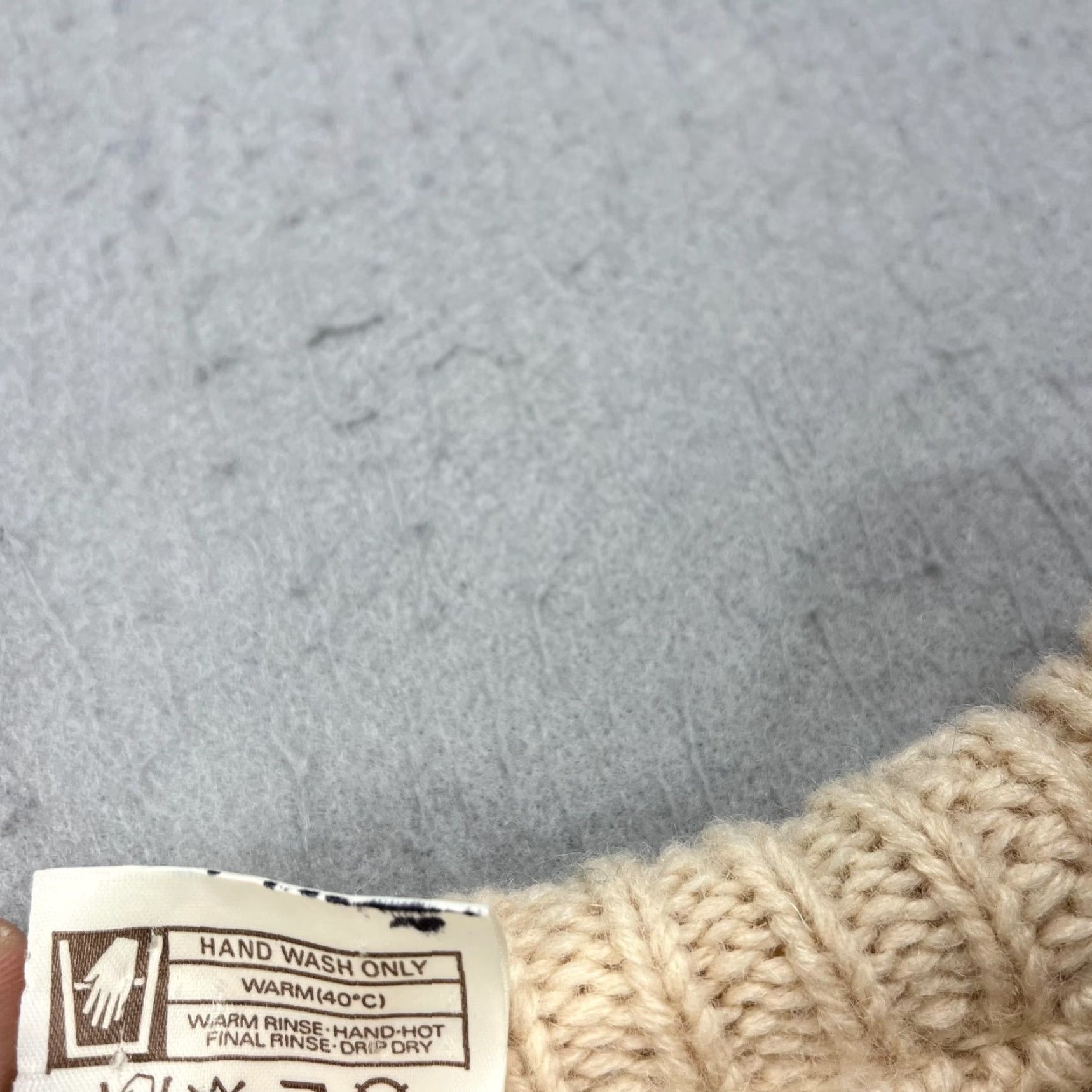 Commando VINTAGE Highland Chunky Wool Sweater Mens M Crew Neck Raglan Long Sleeve Beiges UK Elbow Patches Heavyweight 100% Wool Knit Pullover Size US M / EU 48-50 / 2 - 7 Thumbnail