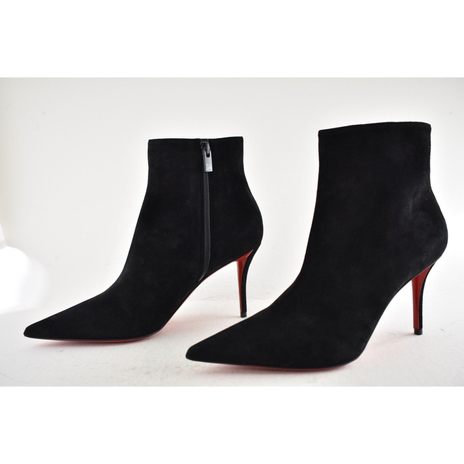 Christian Louboutin Christian Louboutin So Apostropha Booty 80 Black Suede Size US 5 / IT 35 - 14 Thumbnail