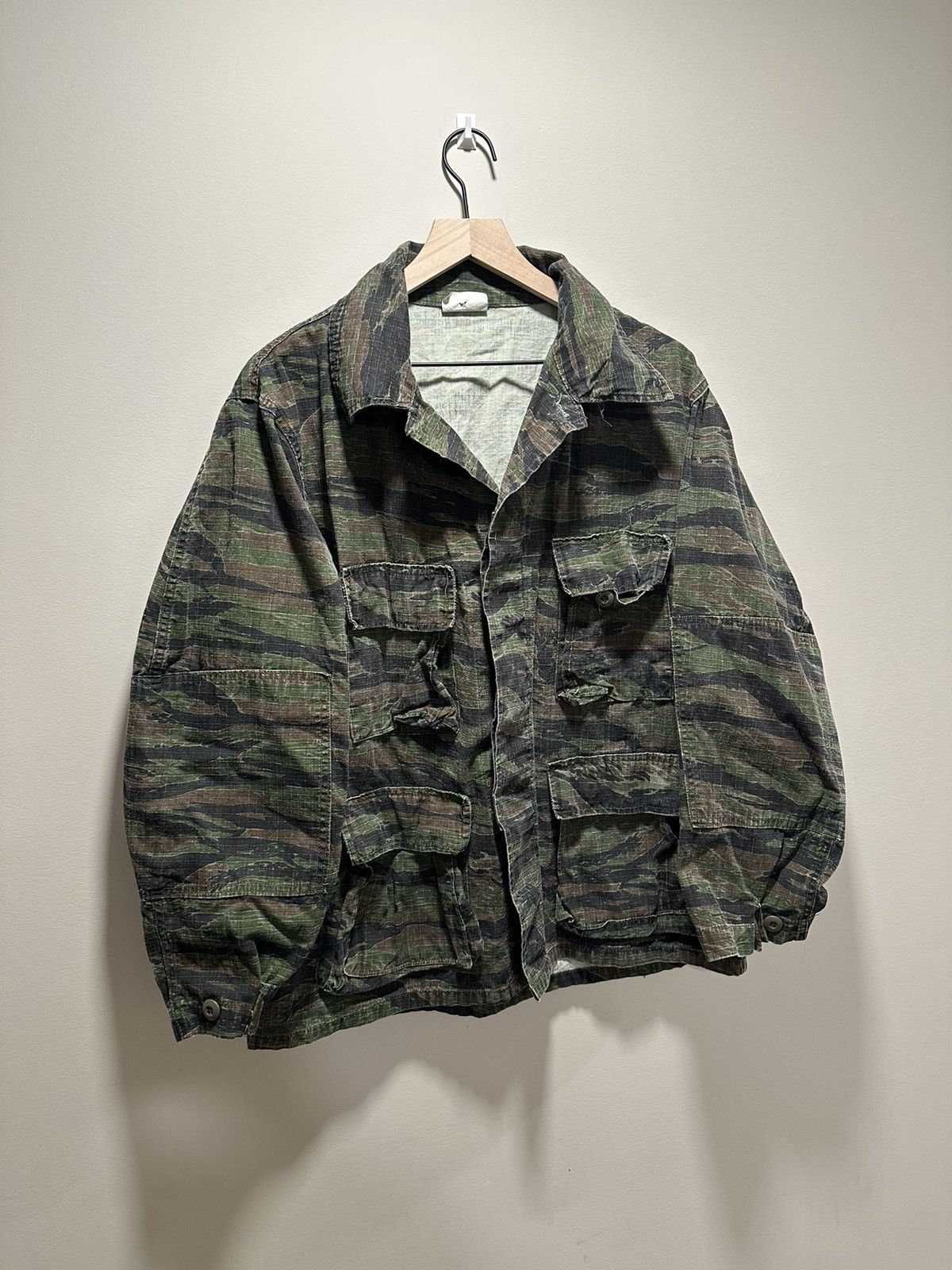 Vintage vintage military camo boxy shirt jacket Size US L / EU 52-54 / 3 - 3 Thumbnail