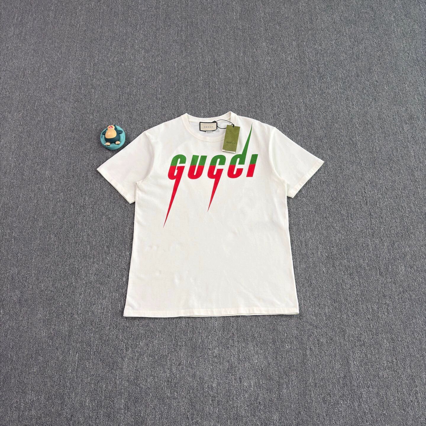 Gucci Gucci Blade Logo White S/S Tee M Near New Size US M / EU 48-50 / 2 - 1 Thumbnail