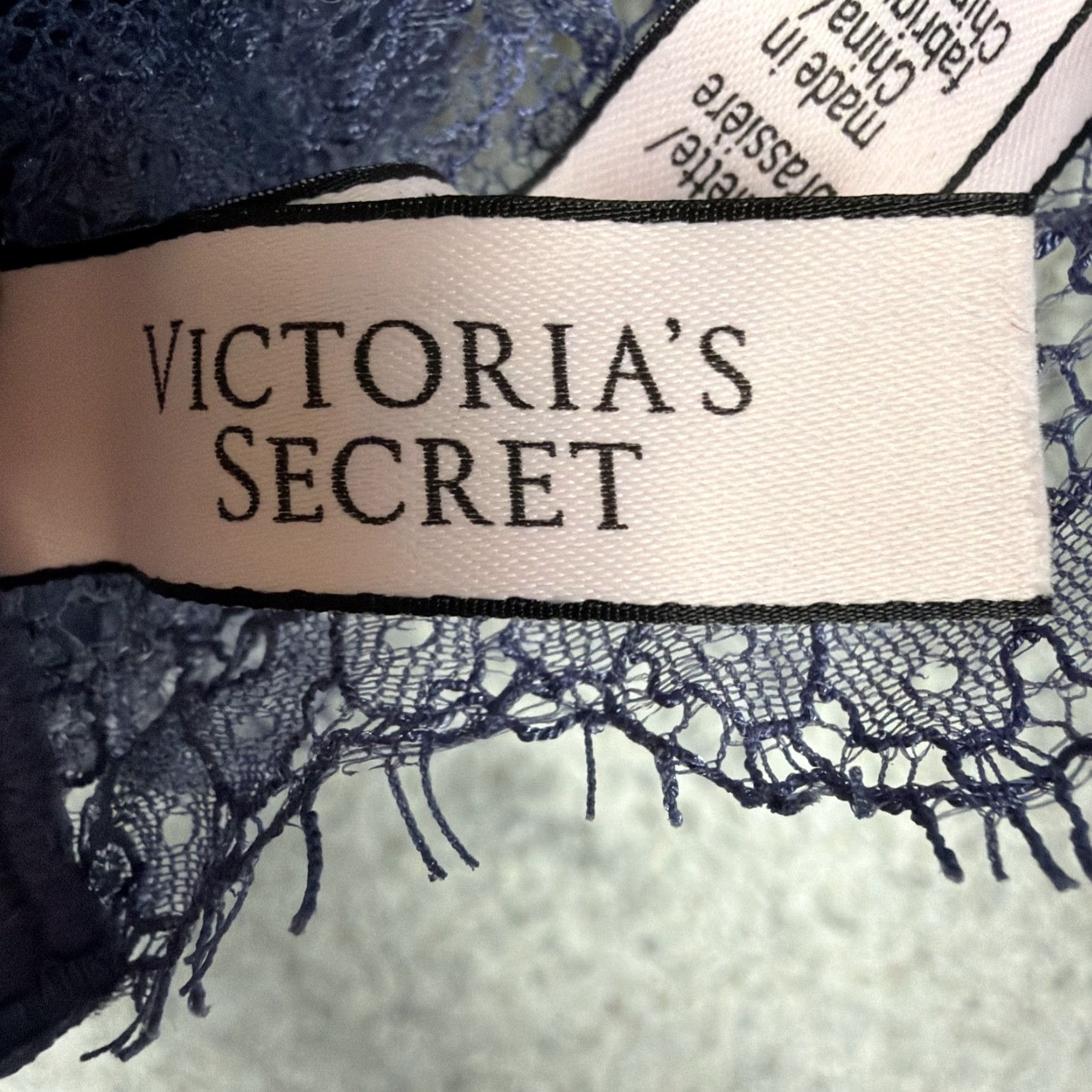 Victoria's Secret VINTAGE Victoria's Secret Lace Bralette Purple Womens M Bralette Lace Sheer Wireless Floral Unpadded Size ONE SIZE - 4 Thumbnail