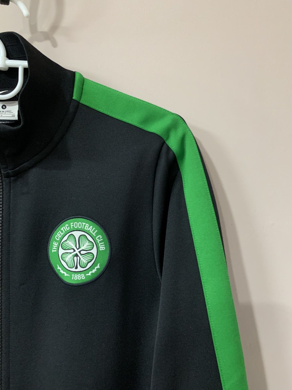 Nike Celtic Glasgow Full Zip Football Jacket Nike Soccer Retro Size US S / EU 44-46 / 1 - 4 Thumbnail