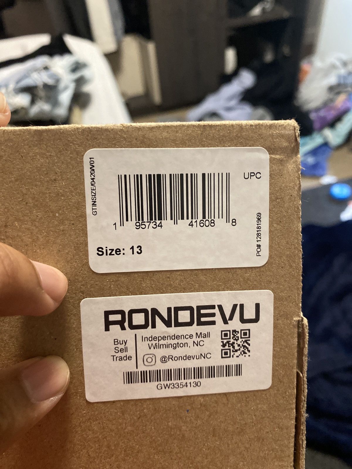 Adidas Yeezy foam runners orche Size US 13 / EU 46 - 6 Thumbnail