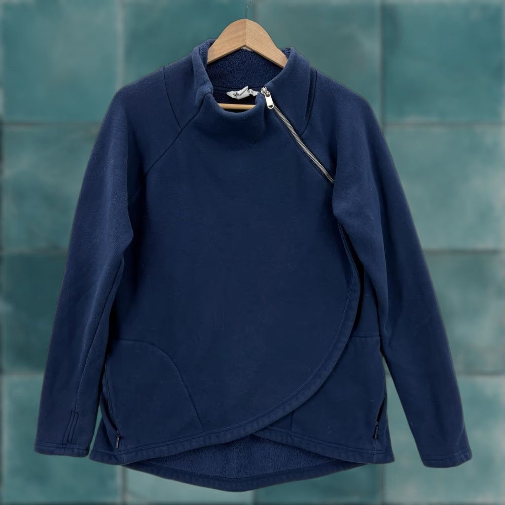 Athleta Athleta Cozy Karma Pullover Sweatshirt Womens M Blue Fleece Zip Hem Pocket Mock Neck Raglan Sleeve Winter Casual Size M / US 6-8 / IT 42-44 - 1 Thumbnail