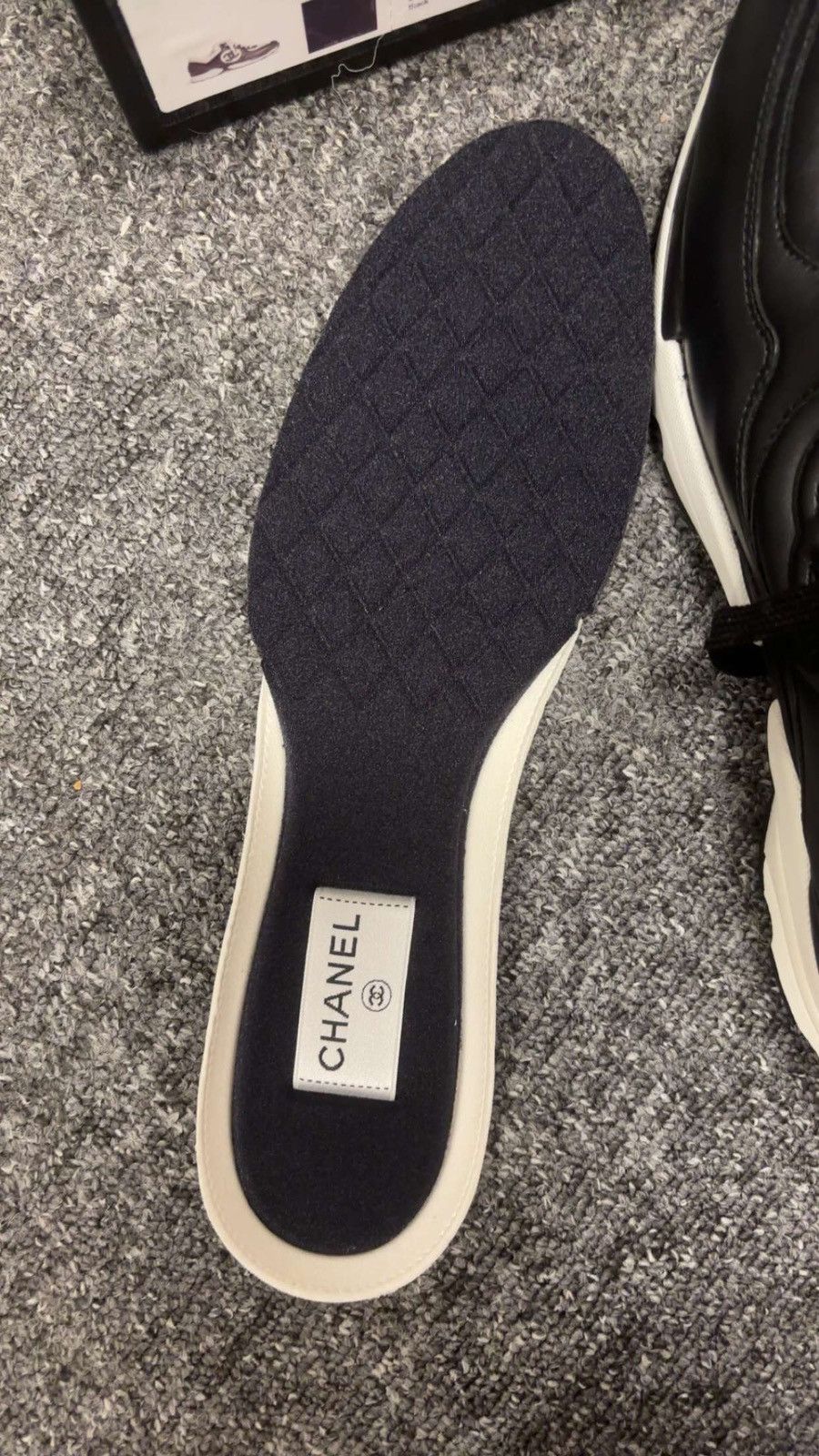 Chanel Chanel CC Calfskin Black UK9 2070 Size US 10 / EU 43 - 8 Thumbnail