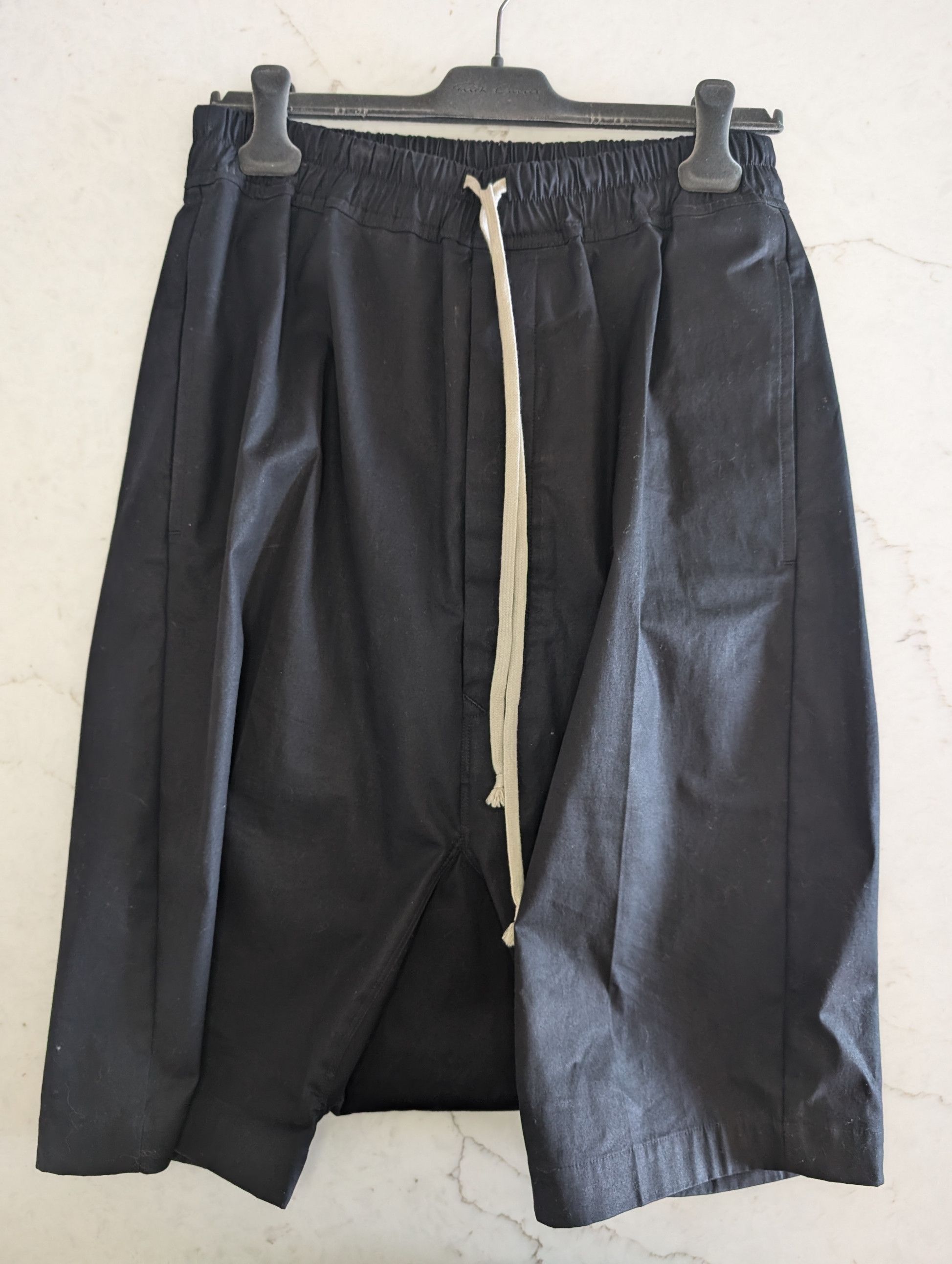 Rick Owens FW22 Strobe Bela Pods shorts | Grailed