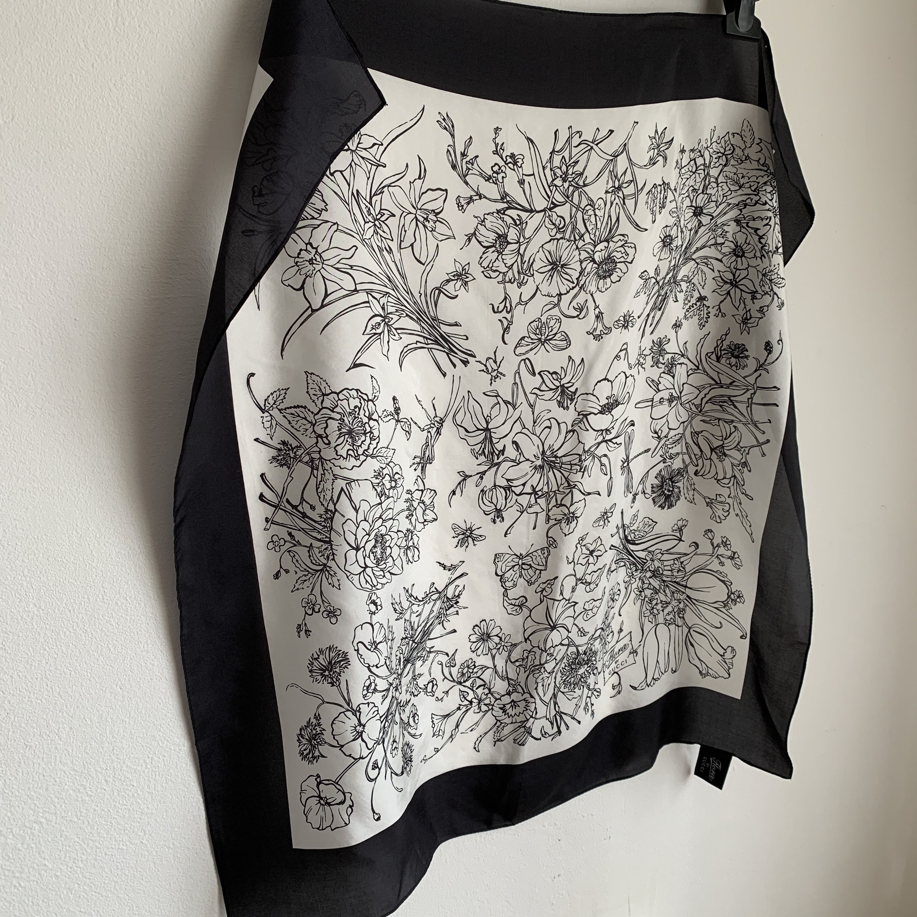 Gucci Gucci Silk Floral Print Scarf Size ONE SIZE - 6 Thumbnail