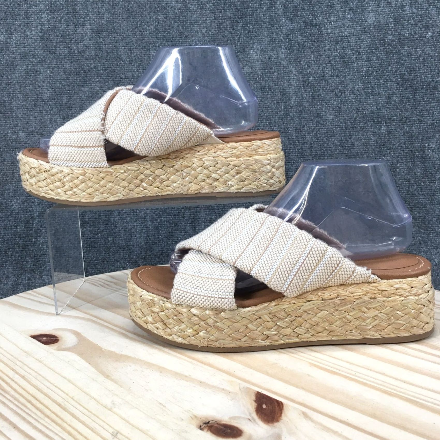 Vintage Universal Thread Sandals Womens 9 Slip On Cross Strap Platform Wedge Slide Beige Size US 9 / IT 39 - 2 Thumbnail