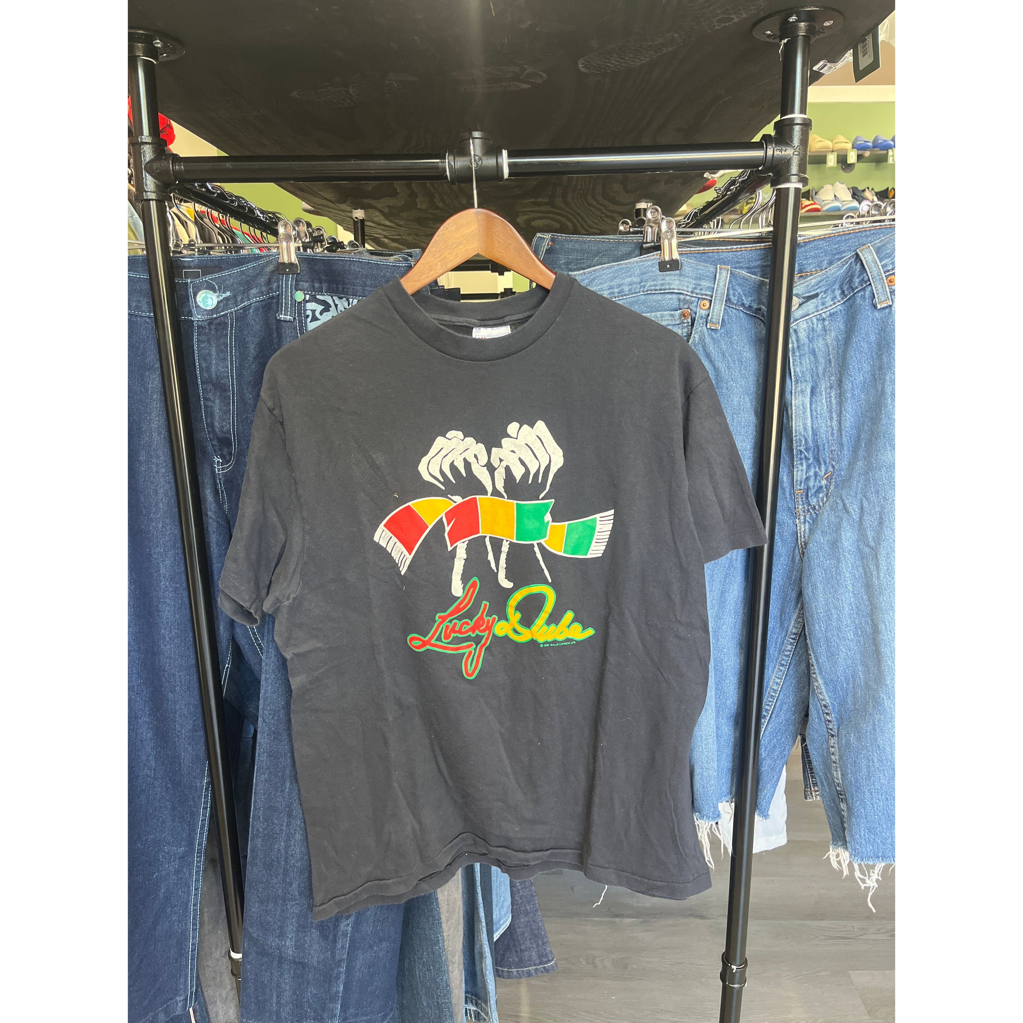 Vintage Vintage 1989 Lucky Dube North American Tour Tee Size US XL / EU 56 / 4 - 1 Thumbnail