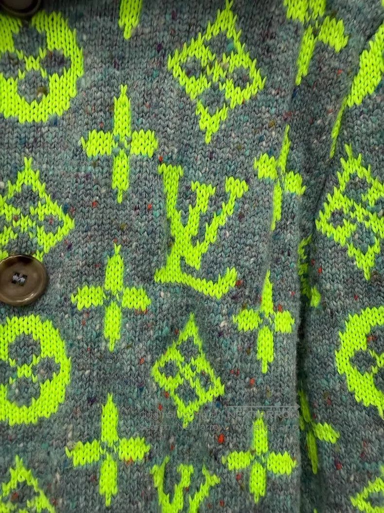 Louis Vuitton Louis Vuitton Long Sleeve Printed Knitted Cardigan shirt Size US XL / EU 56 / 4 - 3 Thumbnail