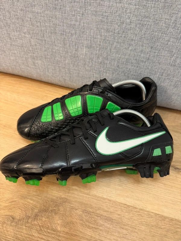 Nike Nike Total 90 Laser III FG Strike Soccer Boots 2010 43 new Size US 9.5 / EU 42-43 - 8 Thumbnail