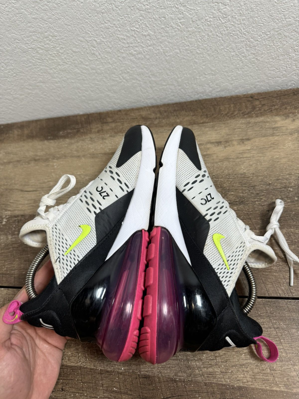 Nike Nike Air max 270 White Black Fuchsia Volt 943345-102 GS 7Y Size US 7 / EU 40 - 5 Thumbnail
