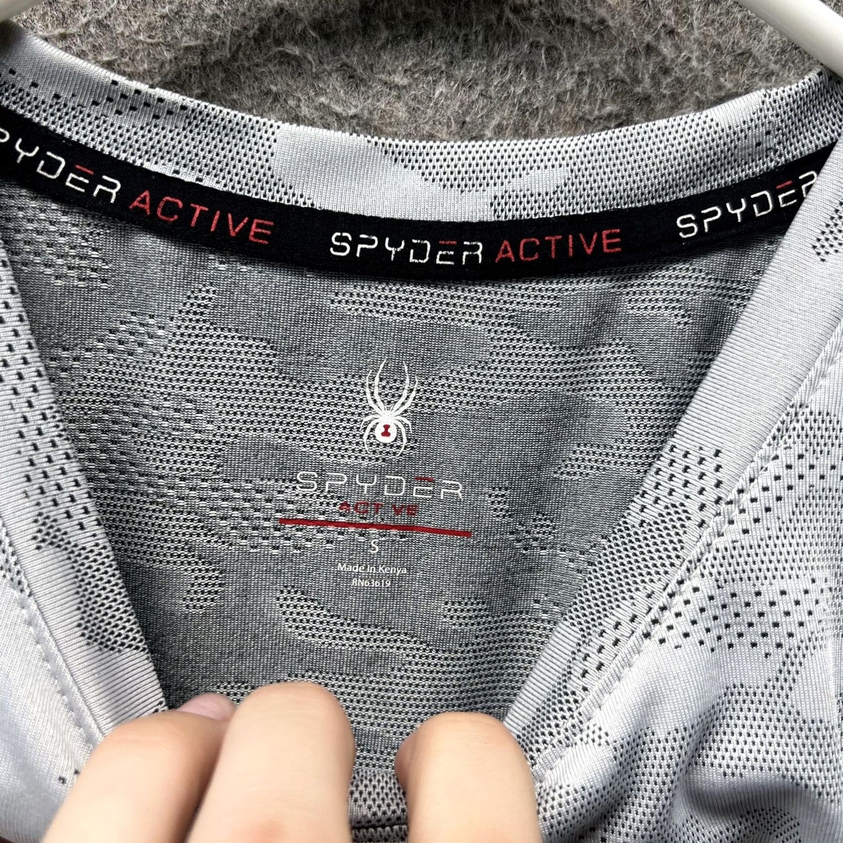 Spyder Spyder Active Shirt Womens Small Gray Camo Short Sleeve Performance Athletic Top Size S / US 4 / IT 40 - 7 Thumbnail