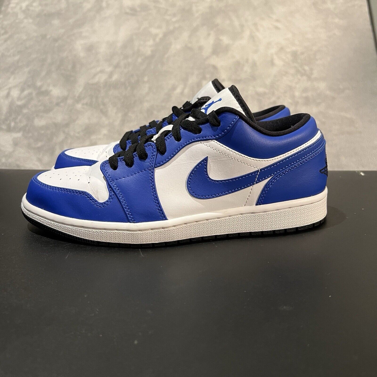 Jordan Brand Jordan 1 Retro Low Men's 9.5 Game Royal 553558-124 Athletic Size US 9.5 / EU 42-43 - 4 Thumbnail