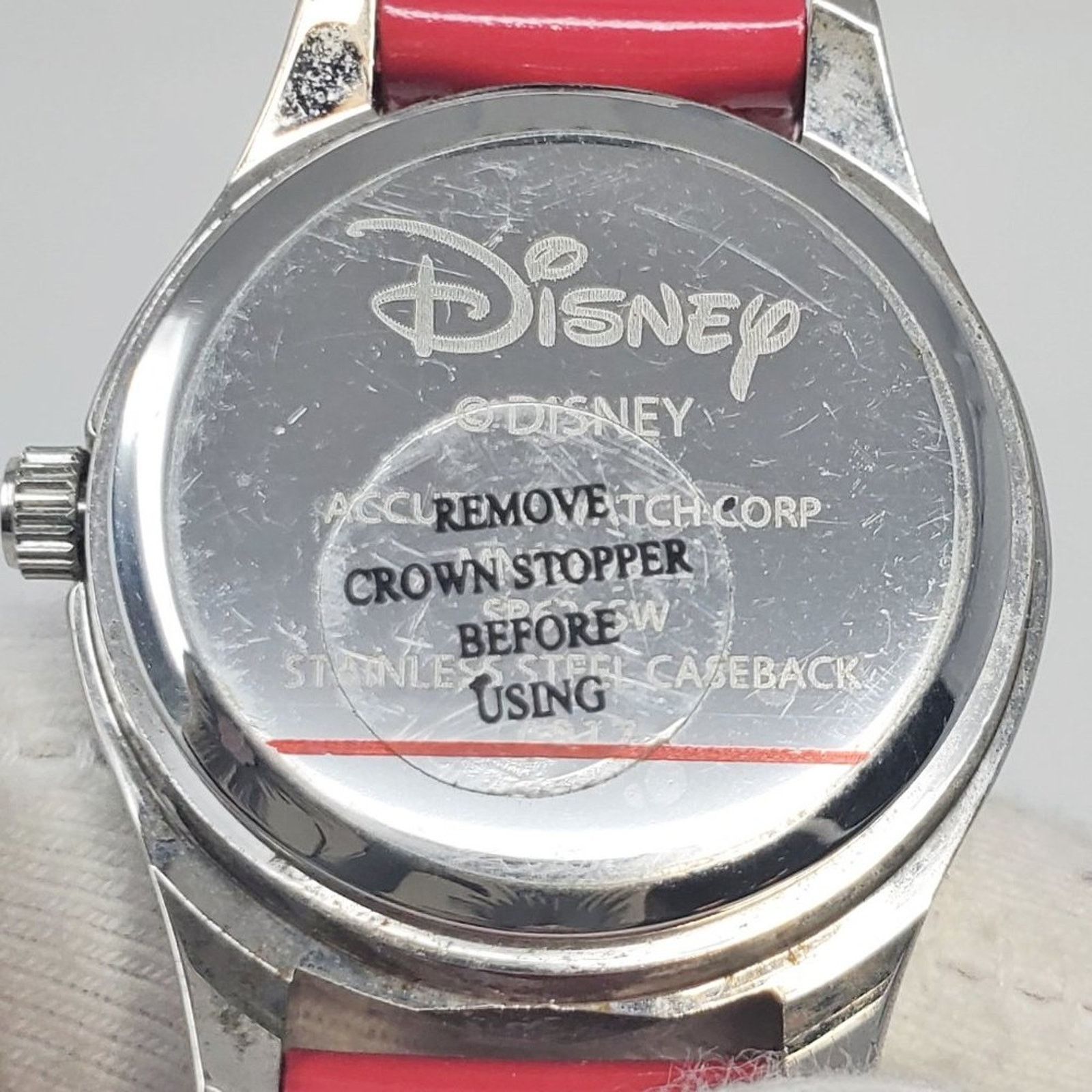 Vintage Disney Minnie Mouse Red Band Silver-toned Watch Vintage Disney Minnie Mouse Red Band Silver-toned Watch main image 4