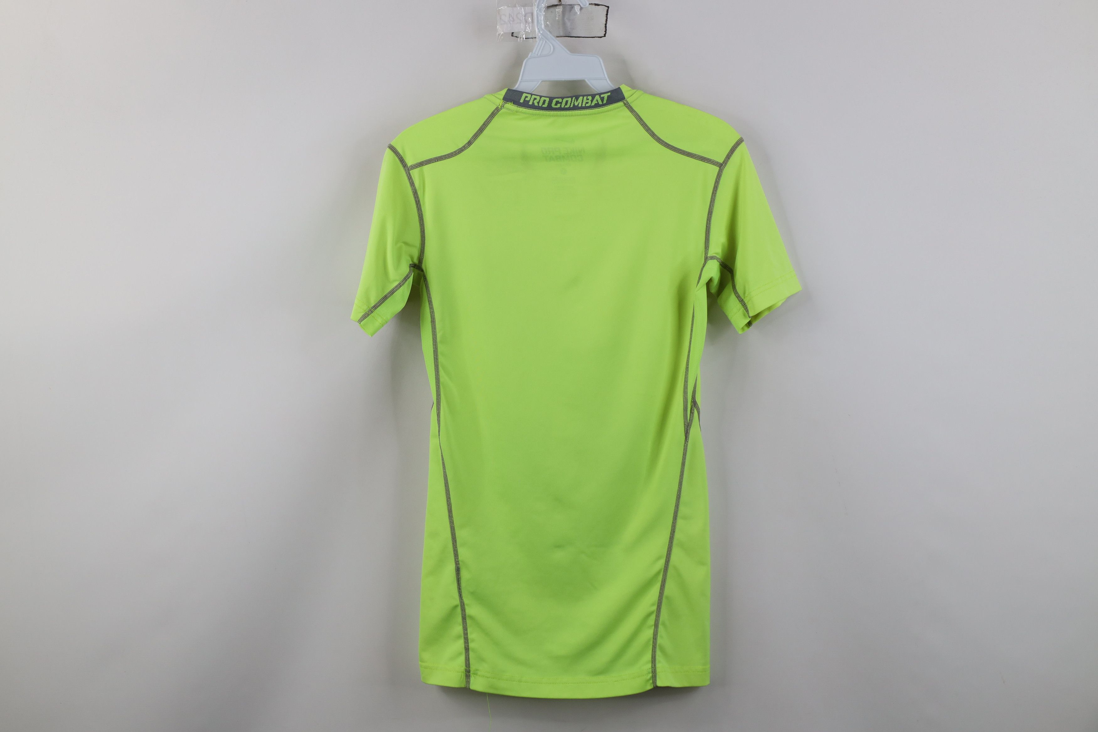 Nike Nike Pro Combat Training Short Sleeve T-Shirt Volt Yellow Size US S / EU 44-46 / 1 - 13 Thumbnail
