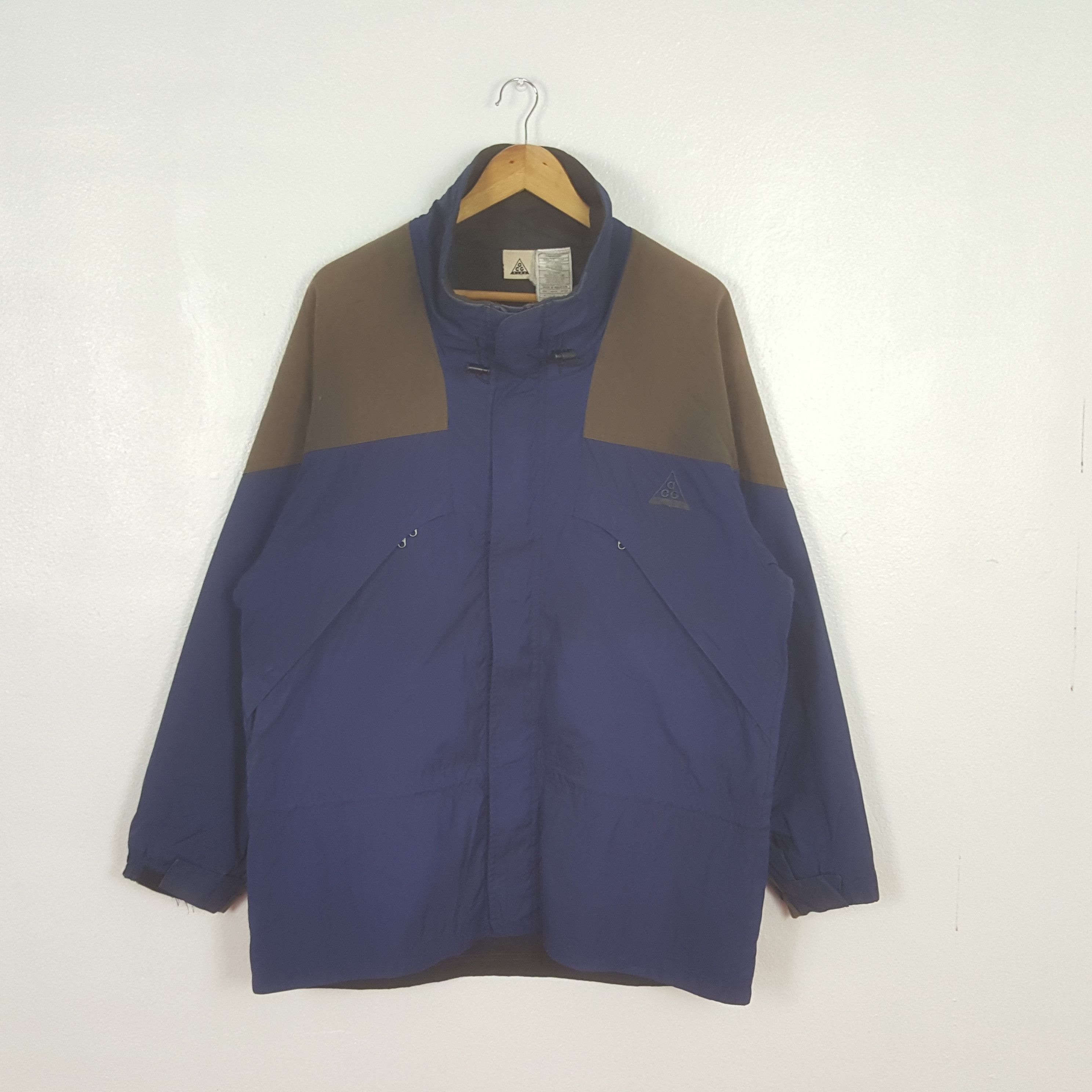 Nike Vintage Nike ACG Outdoor Winter Jacket C316N30 Size US L / EU 52-54 / 3 - 1 Thumbnail