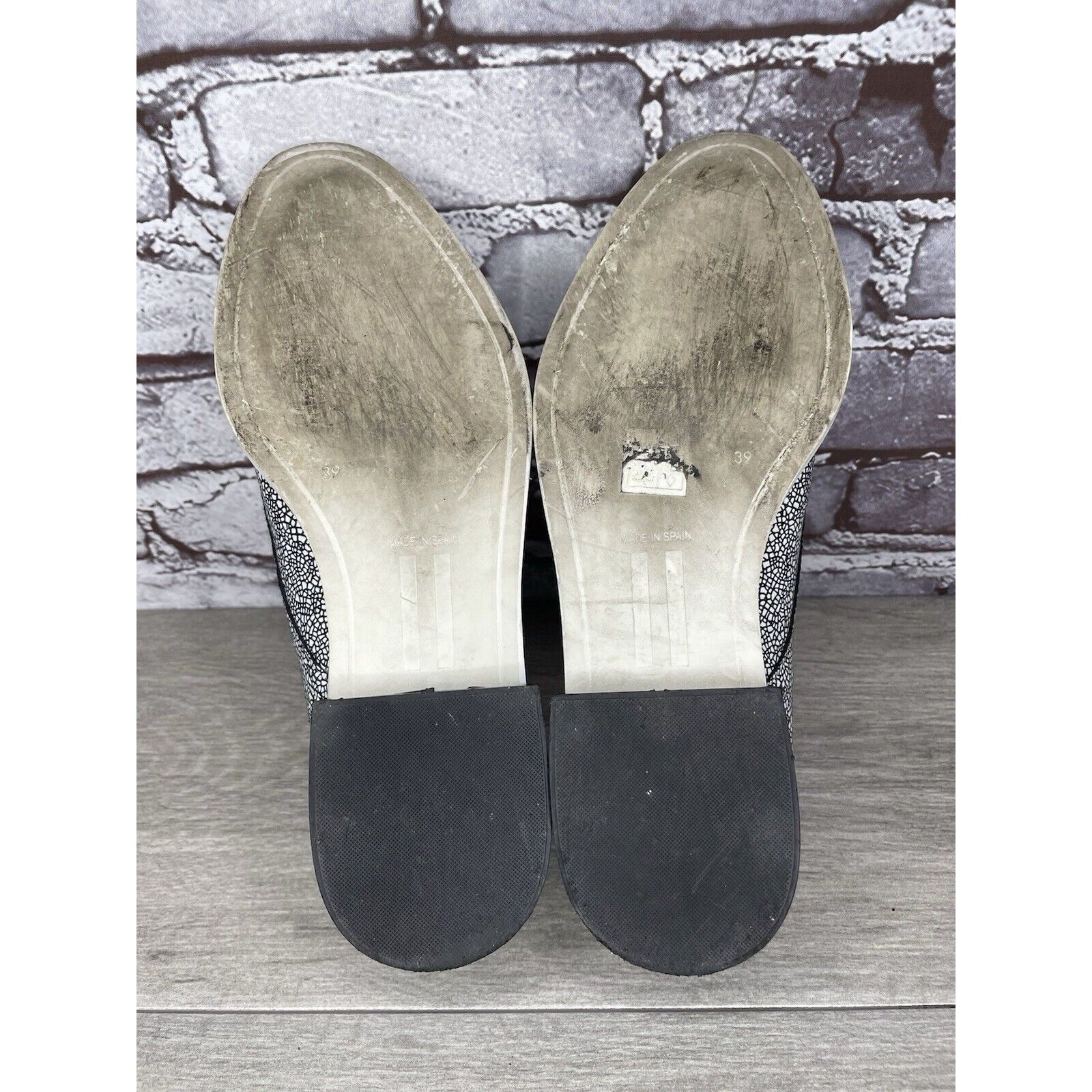 Miista Miista London Black White Leather Cracked Print Center Zip S Size US 8.5 / IT 38.5 - 9 Thumbnail