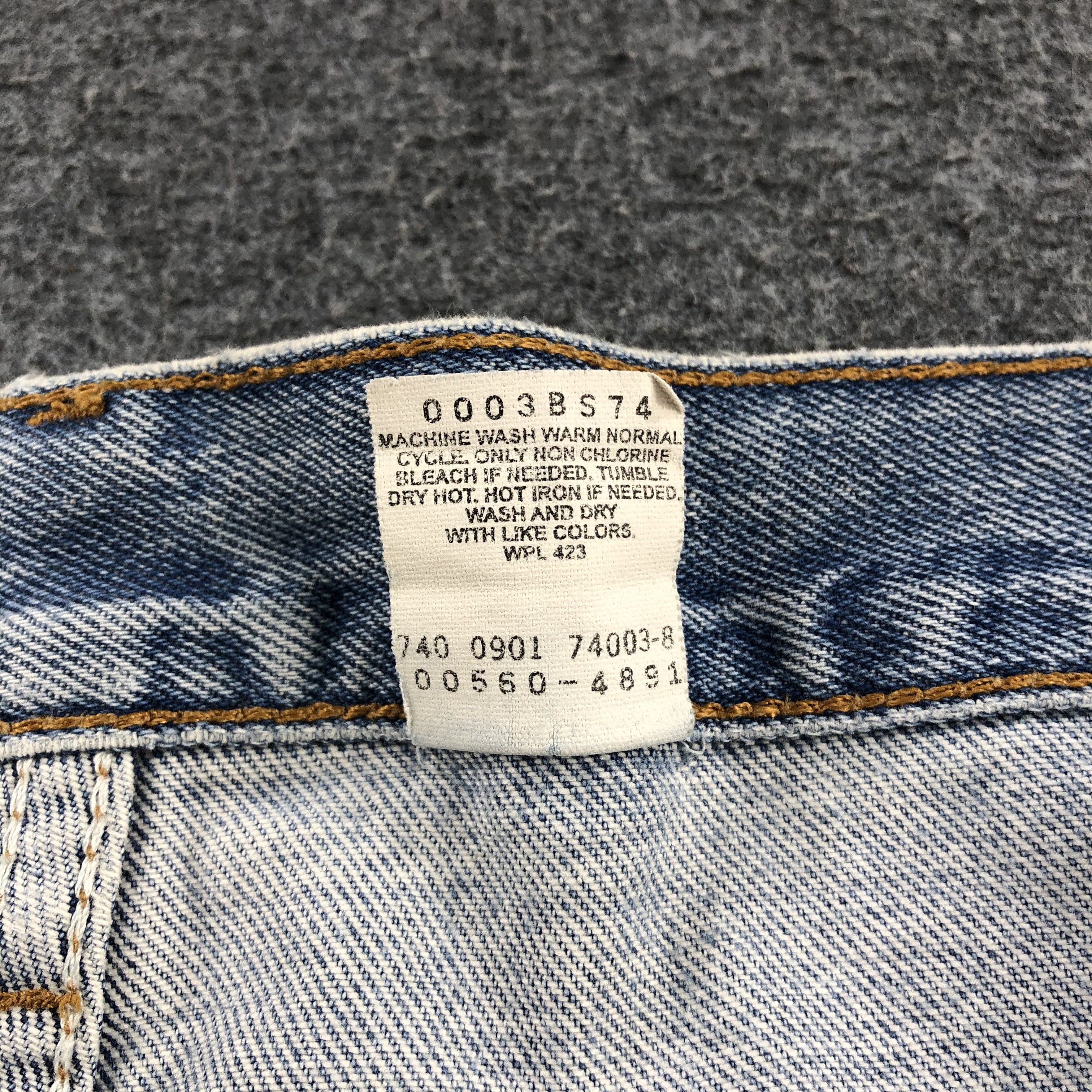 Levi's × Vintage Vintage 90s Light Wash Levis 560 Jeans-JM1302 Size US 37 - 12 Thumbnail