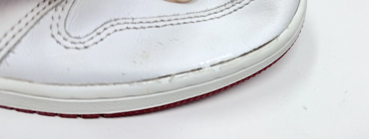 Jordan Brand × Nike Nike Air Jordan 1 Retro High OG 2017 Metallic Red GS size 7Y Size US 7 / EU 40 - 10 Thumbnail