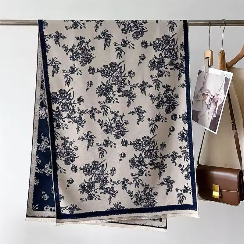 Vintage Winter Warm Shawl Elegant Floral Cashmere Scarf Size ONE SIZE - 2 Thumbnail