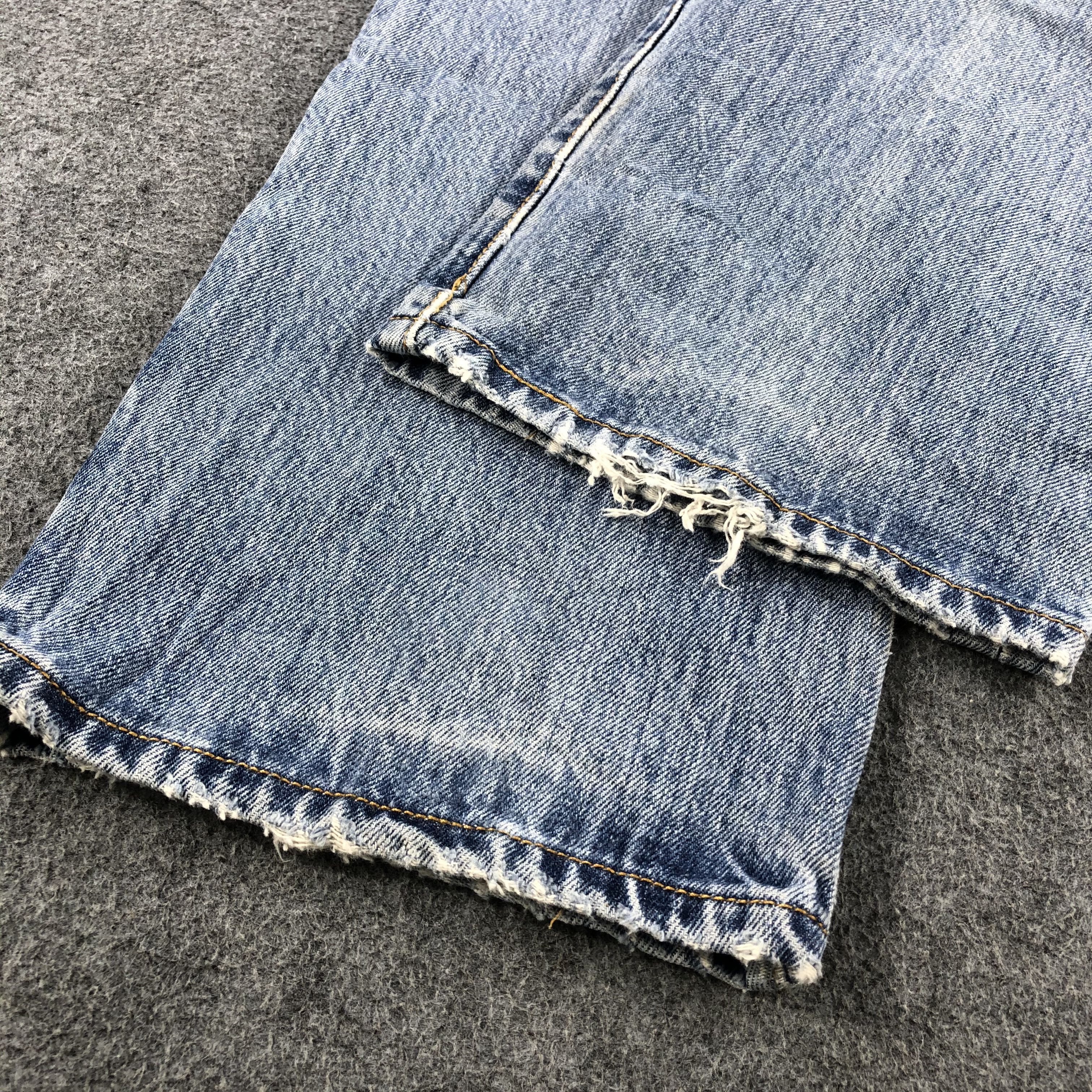 Levi's Vintage 90s Blue Wash Levis 501 Jeans-J2044 Size US 33 - 6 Thumbnail