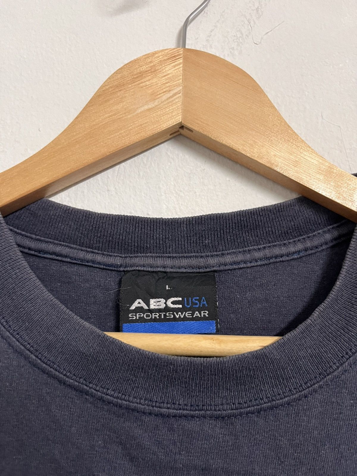 Ron Jon Surf Shop 💥Vintage ABC STORES SAIPAN HAWAII 90s Tee Size US L / EU 52-54 / 3 - 5 Thumbnail