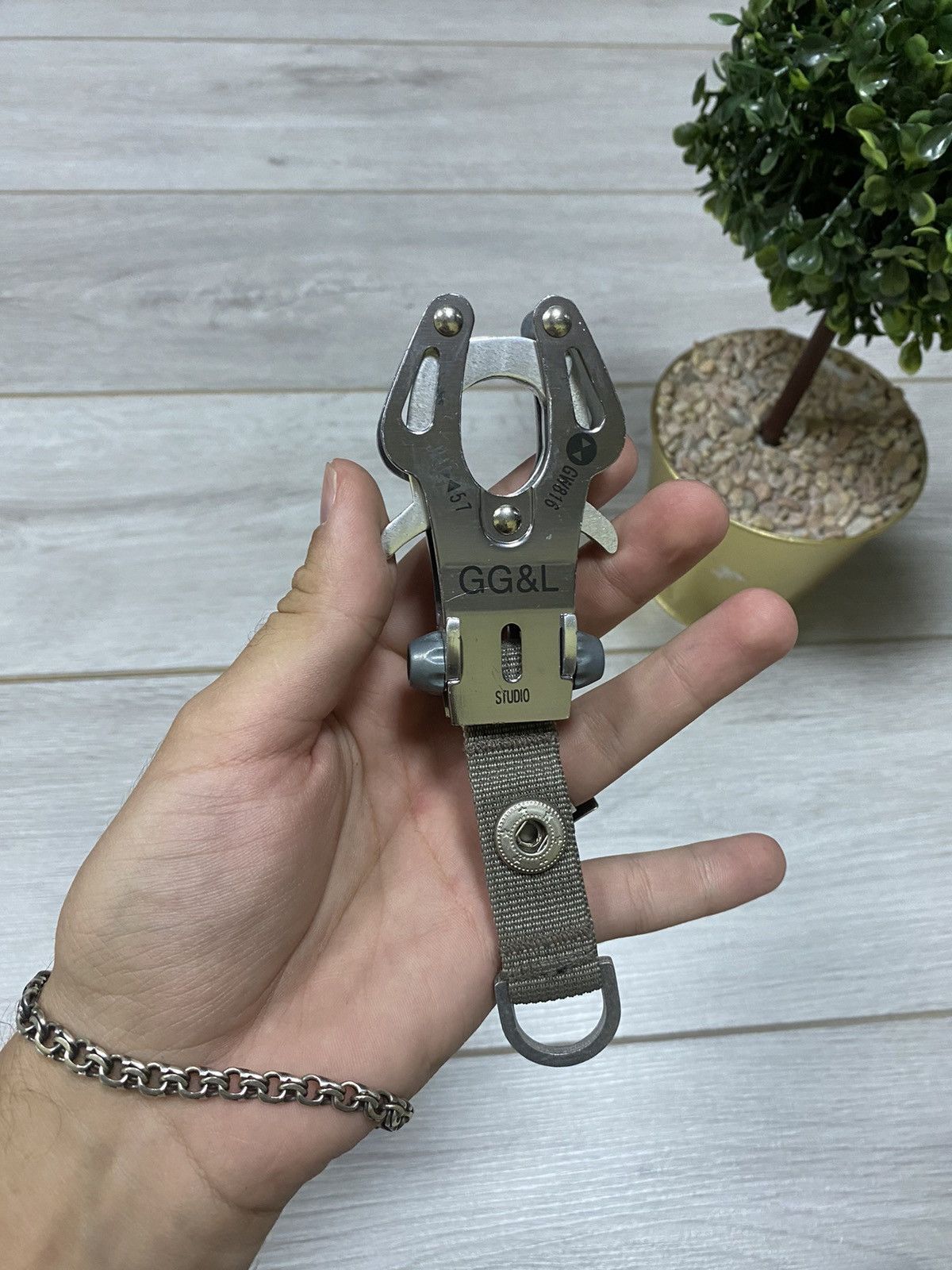 Vintage GG&L ALYX style vintage metallic carabiner Size ONE SIZE - 2 Thumbnail