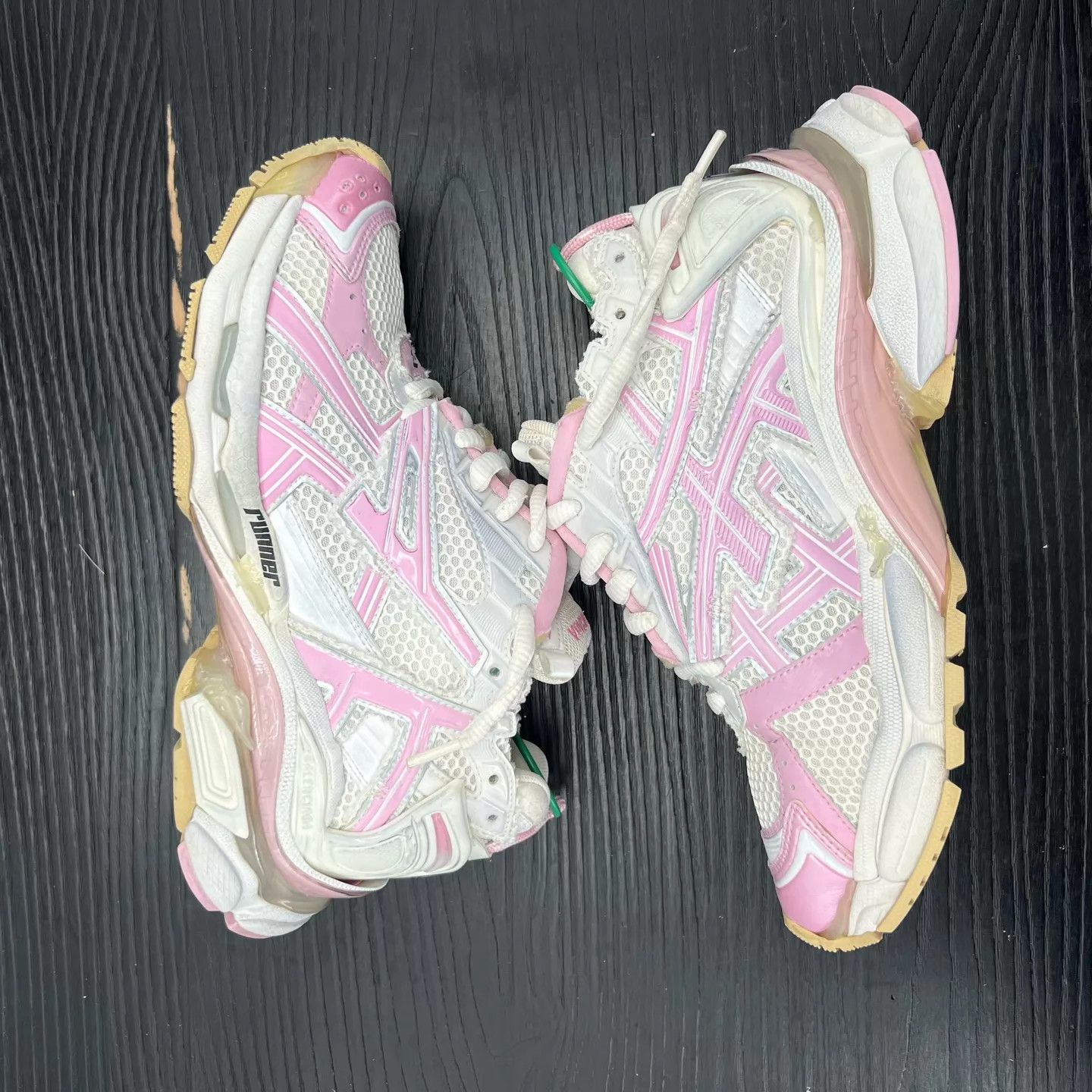 Balenciaga Balenciaga Runner Pink White 40 Size US 7 / EU 40 - 2 Thumbnail