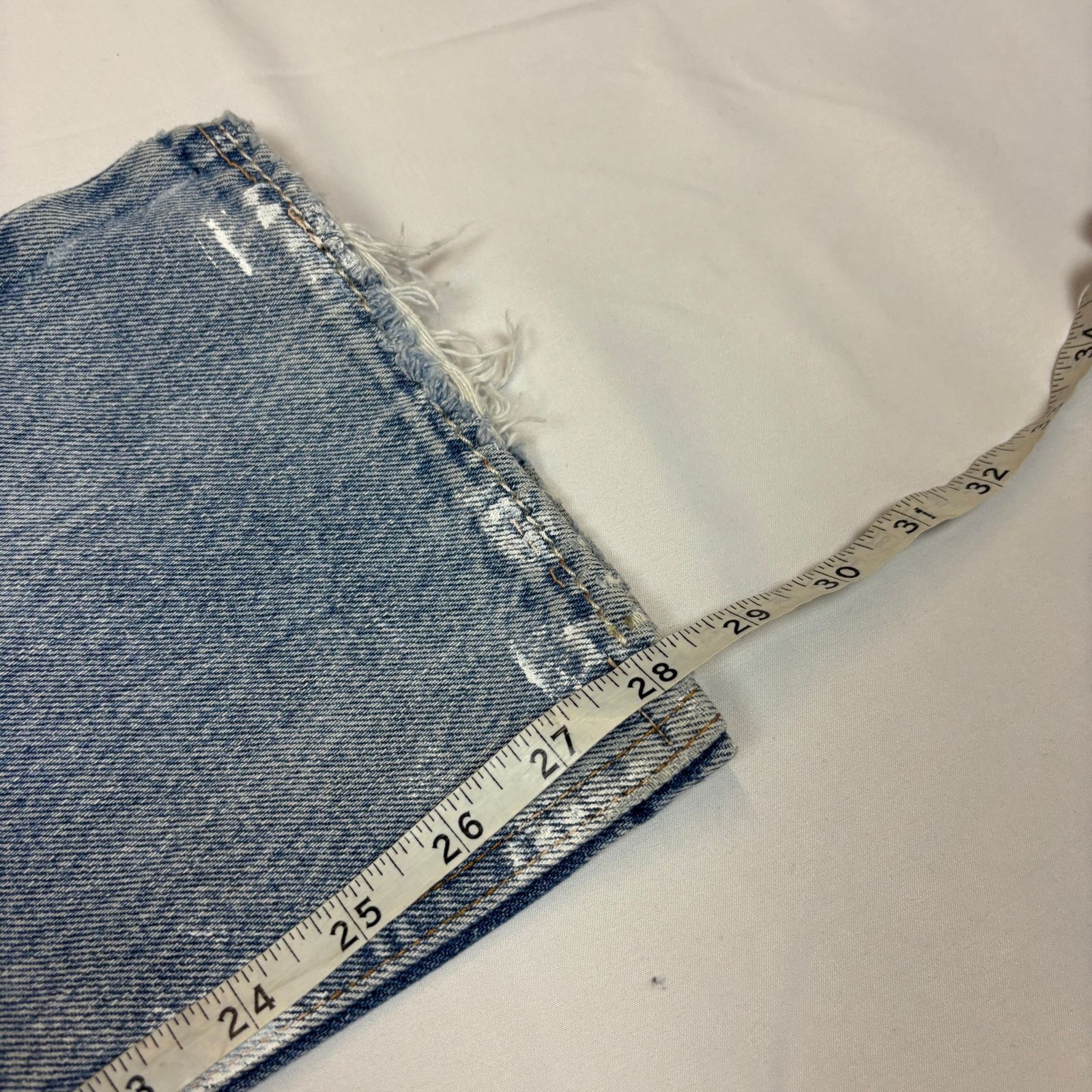 Mifland Mifland Vintage 90 Levi’s Jeans Straight Leg Paint 30x28 Size US 30 / EU 46 - 9 Thumbnail