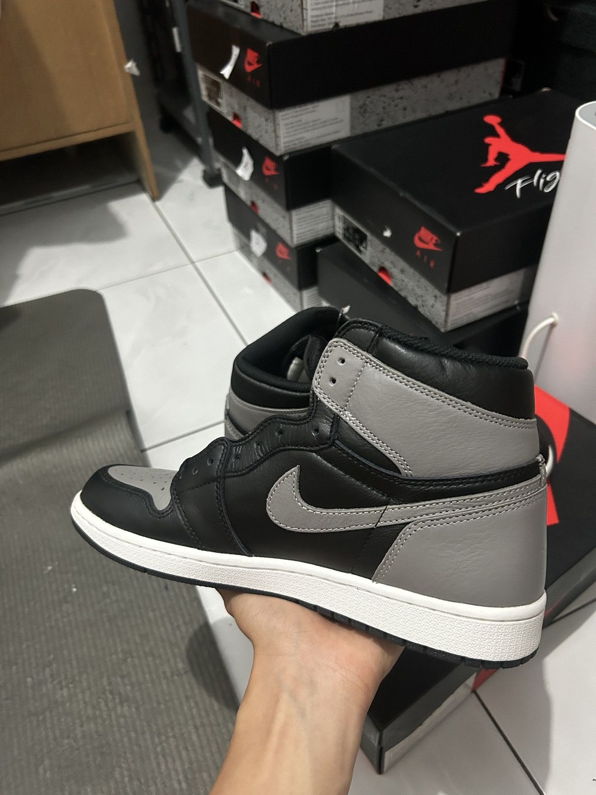 Jordan Brand nike air jordan 1 high shadow 2018 Size US 10 / EU 43 - 11 Thumbnail