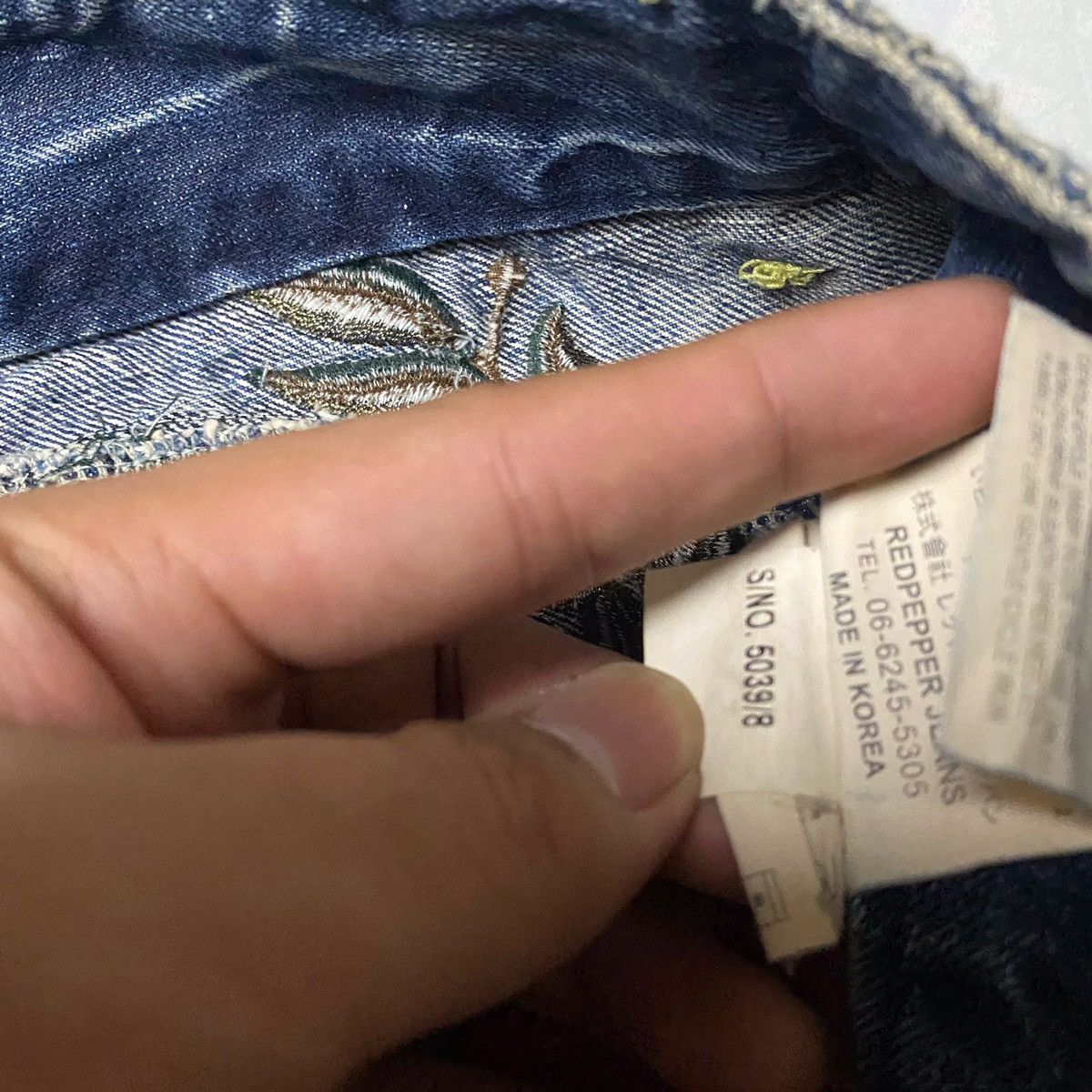 If Six Was Nine × Japanese Brand × Le Grande Bleu (L.G.B.) Lolita Red Pepper Flared Seawash Patched Jeans Size US 28 / EU 44 - 16 Thumbnail