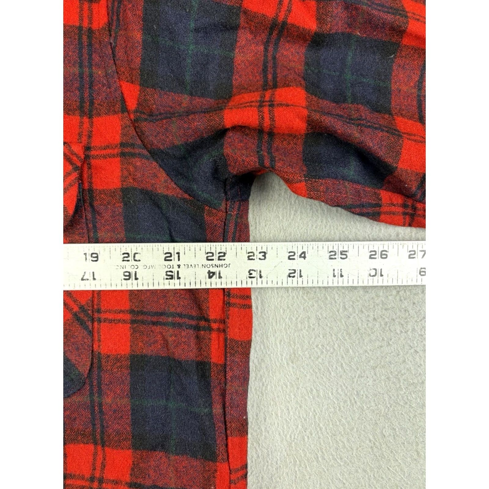 Pendleton VINTAGE Pendleton Board Shirt Mens Large Red Plaid Wool 80s Button-Up Long Sleeve Collared Shirt Mens Size US L / EU 52-54 / 3 - 7 Thumbnail