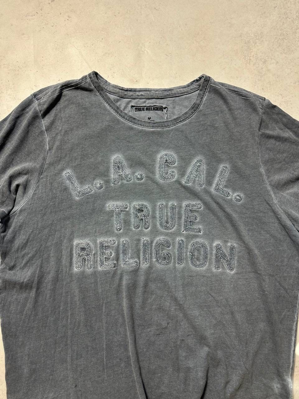 True Religion × Vintage Vintage True Religion Archival Boxy T-shirt Y2K XL Size US XL / EU 56 / 4 - 2 Thumbnail