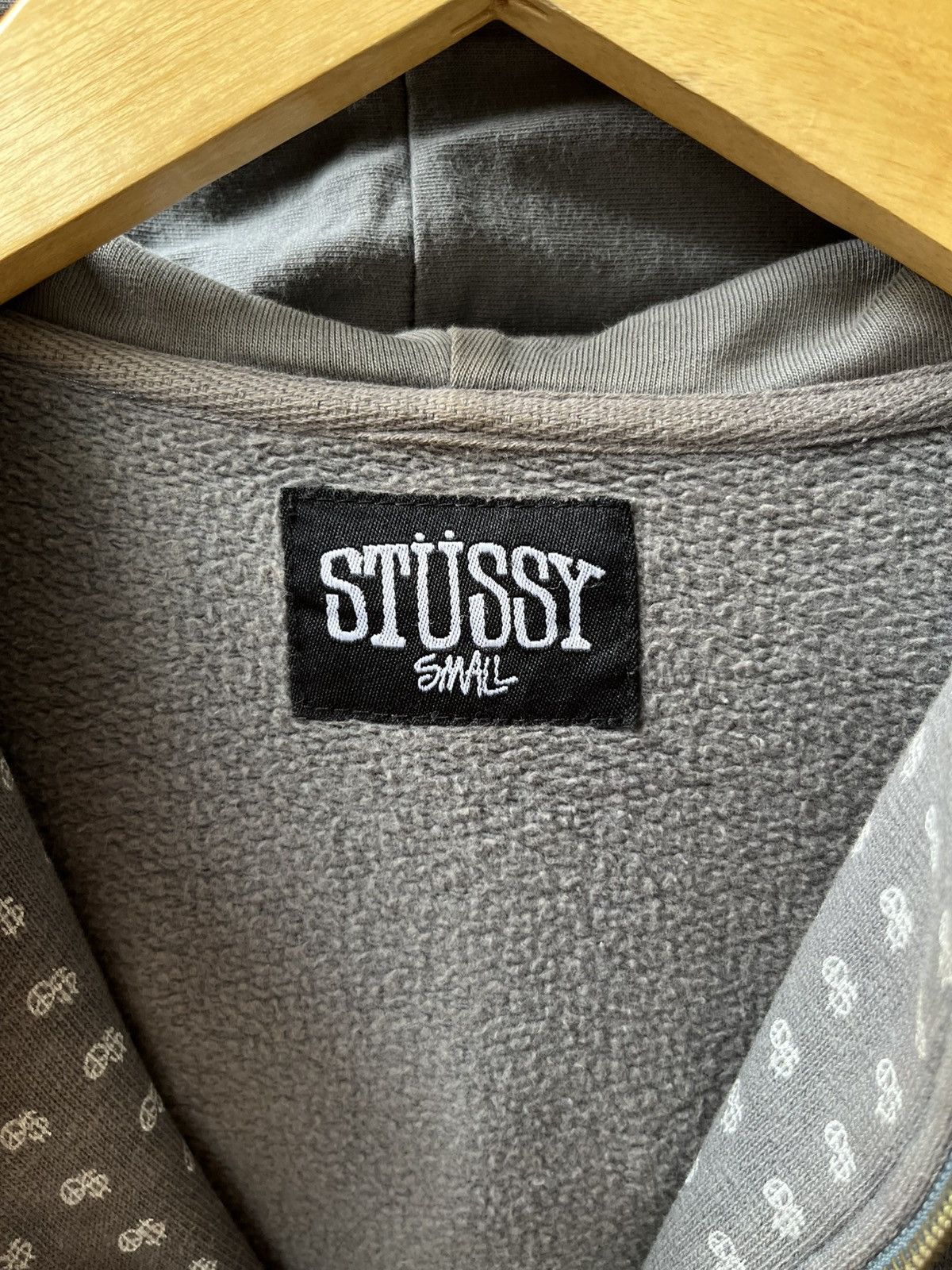 Stussy Vintage 2000s stussy all over print Size US S / EU 44-46 / 1 - 7 Thumbnail